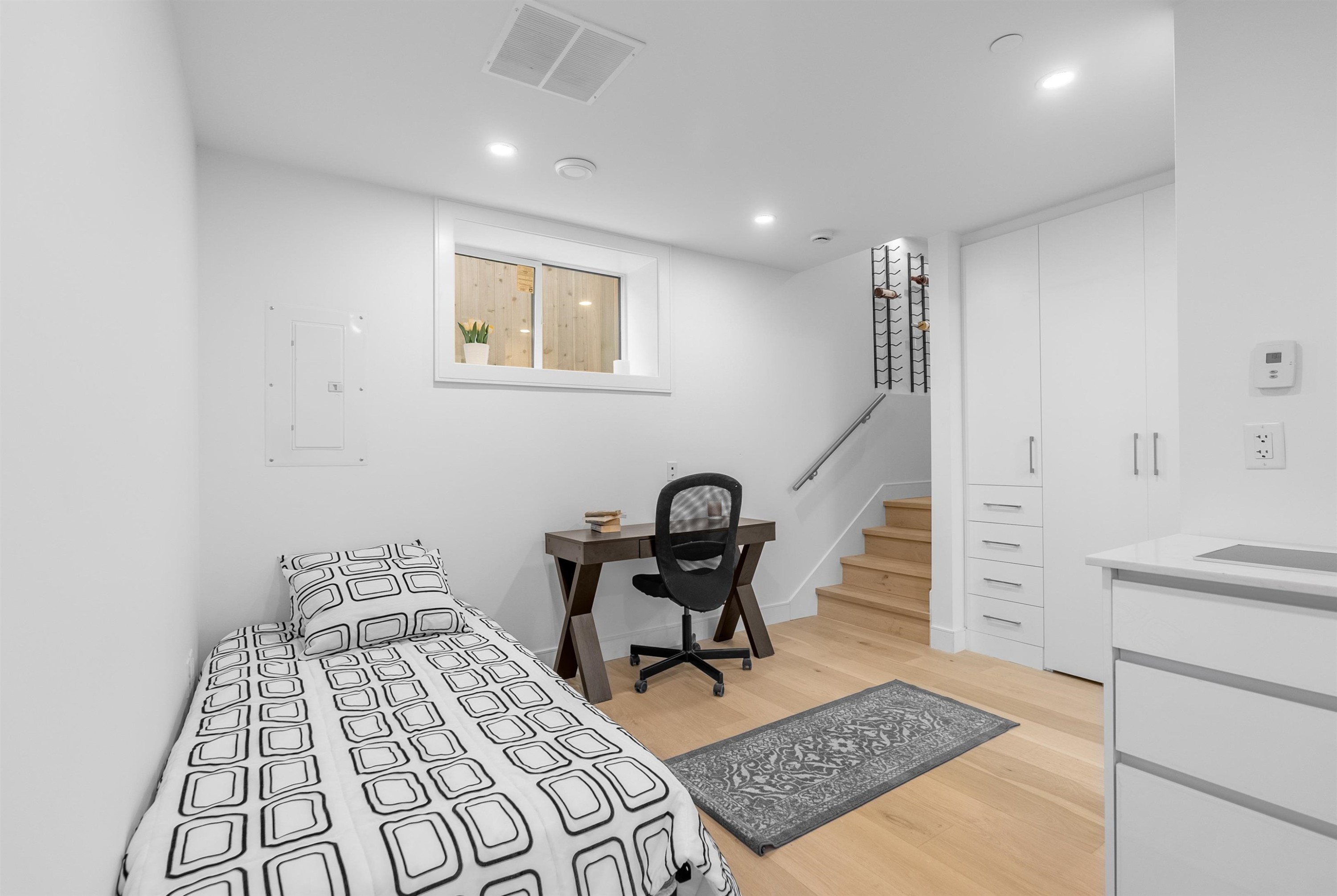 









3511


Triumph

Street,
Vancouver,




BC
V5K 1V2

