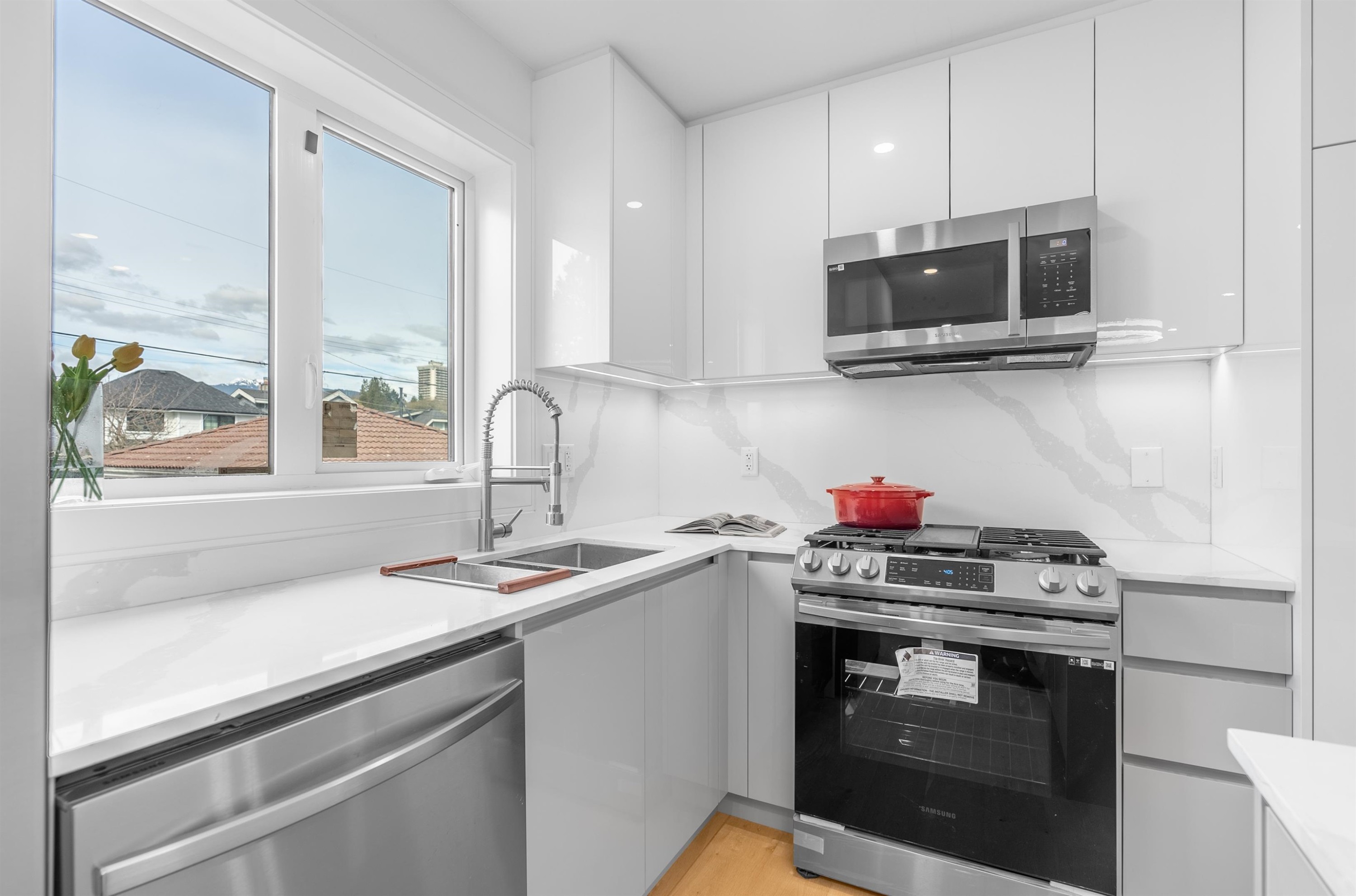 









3511


Triumph

Street,
Vancouver,




BC
V5K 1V2

