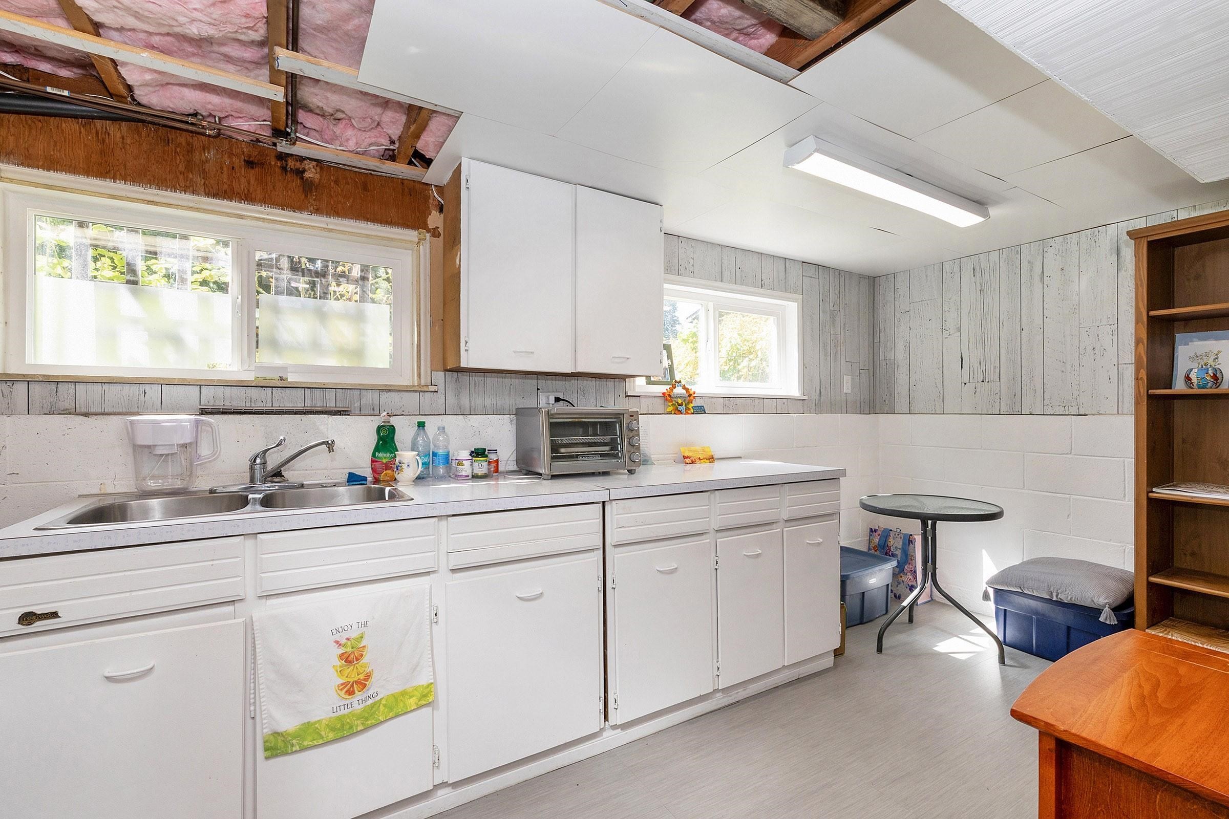 









640


Colinet

Street,
Coquitlam,




BC
V3J 4X1


