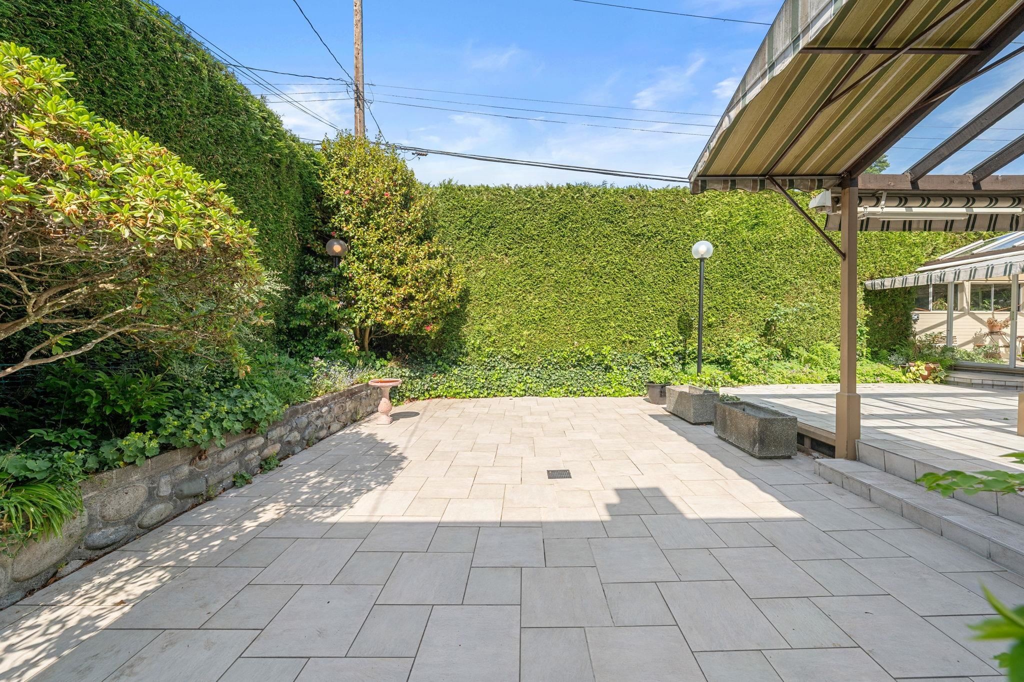 









2698


Newmarket

Drive,
North Vancouver,




BC
V7R 2T4

