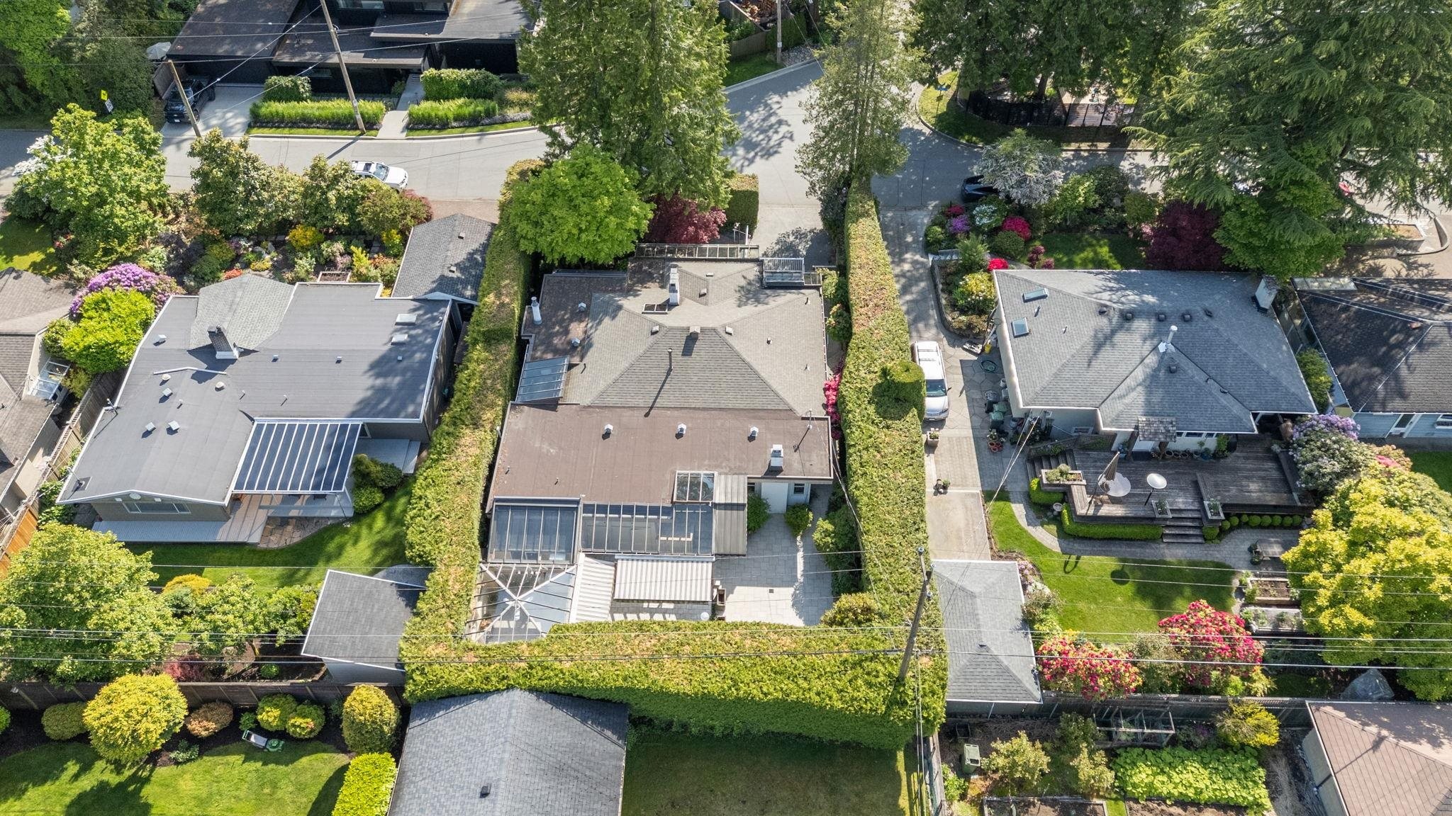 









2698


Newmarket

Drive,
North Vancouver,




BC
V7R 2T4

