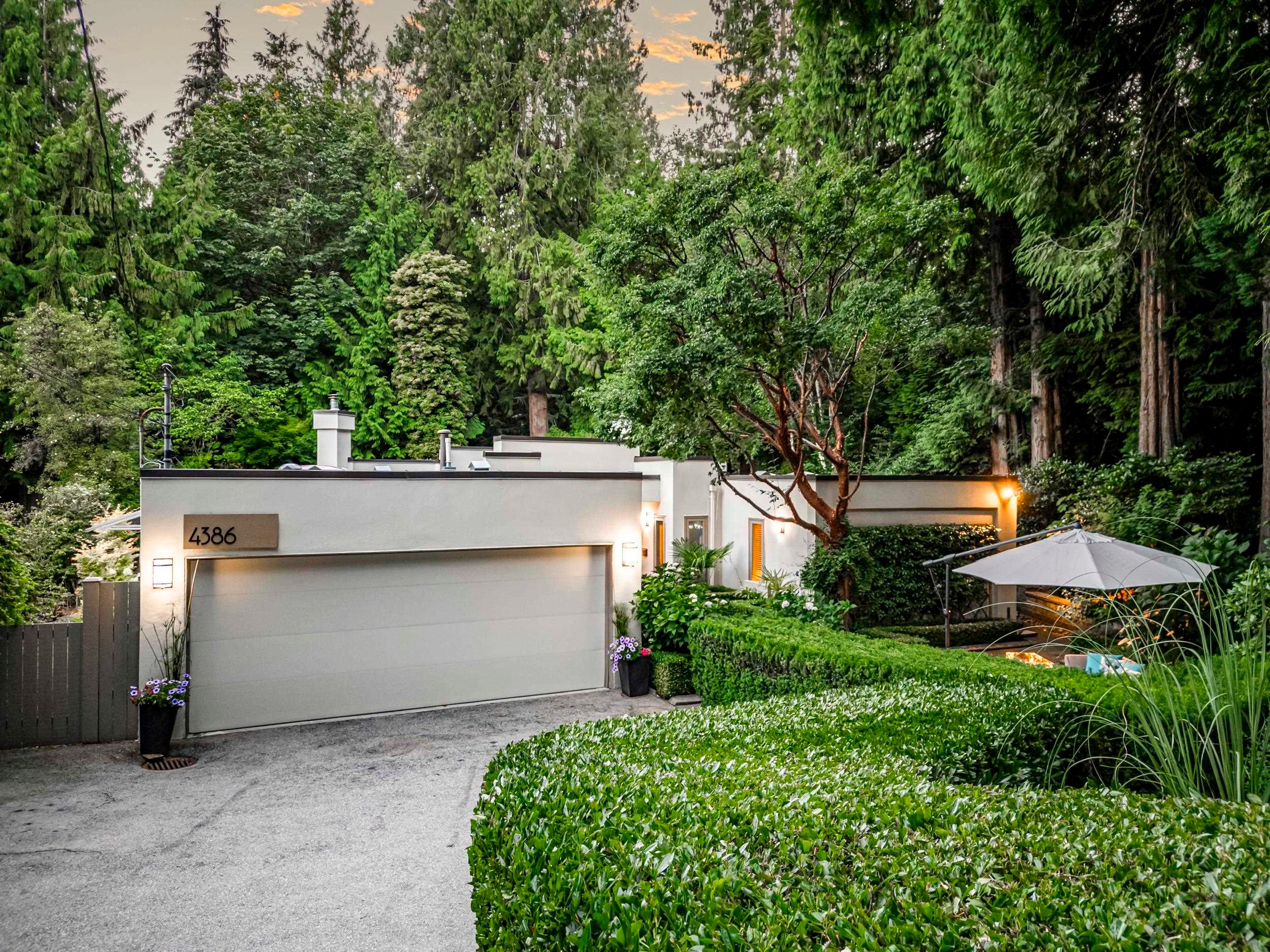 









4386


Keith

Road,
West Vancouver,




BC
V7W 2M2

