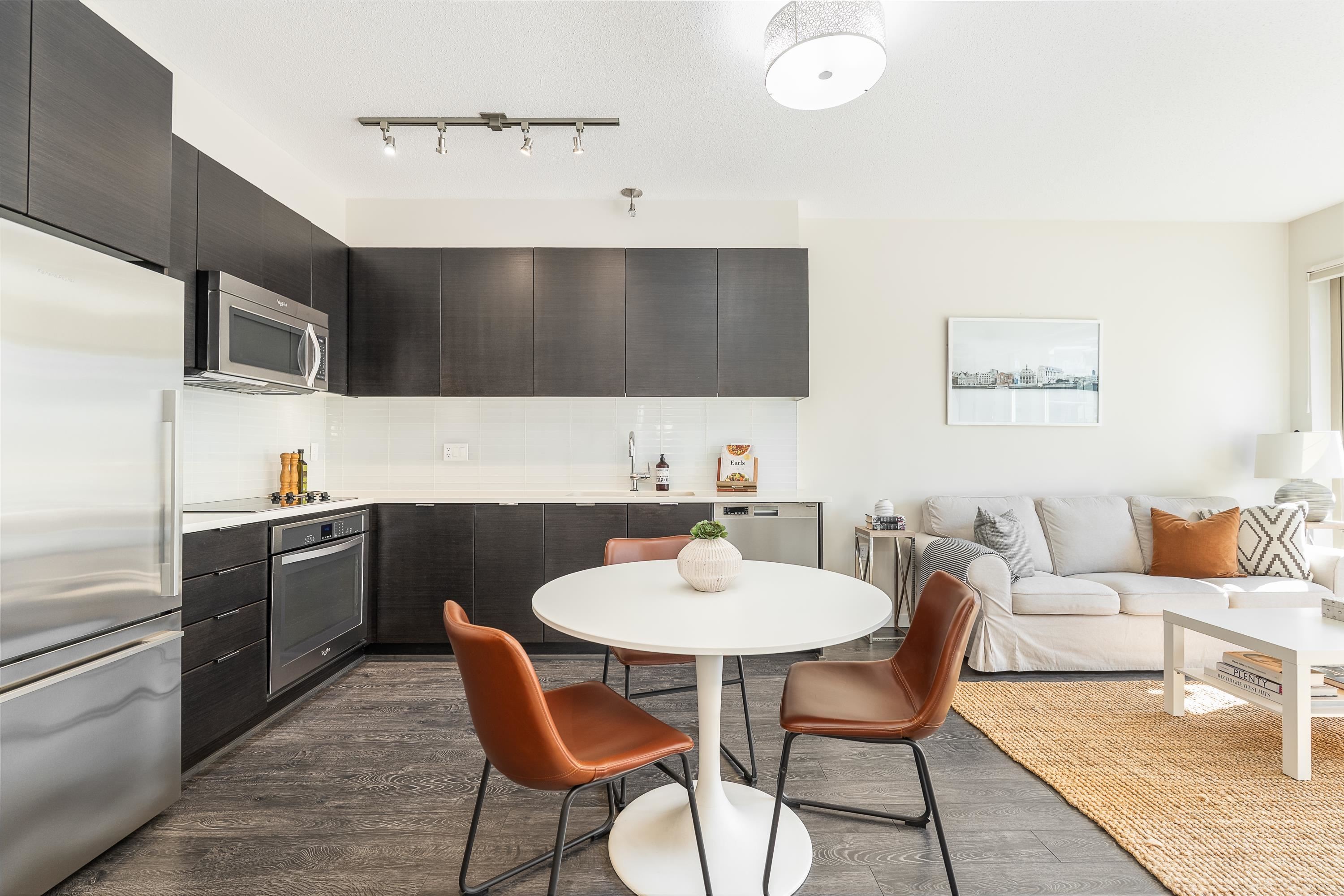 









2665


Mountain

Highway, 517,
North Vancouver,




BC
V7J 0A8

