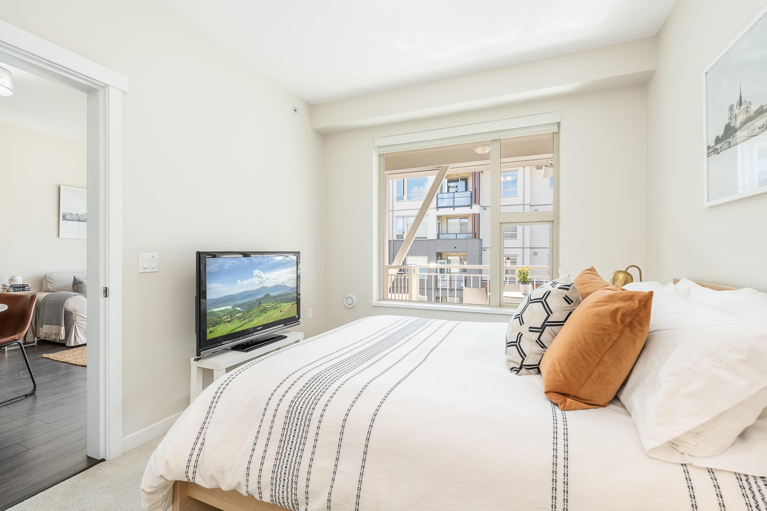 









2665


Mountain

Highway, 517,
North Vancouver,




BC
V7J 0A8

