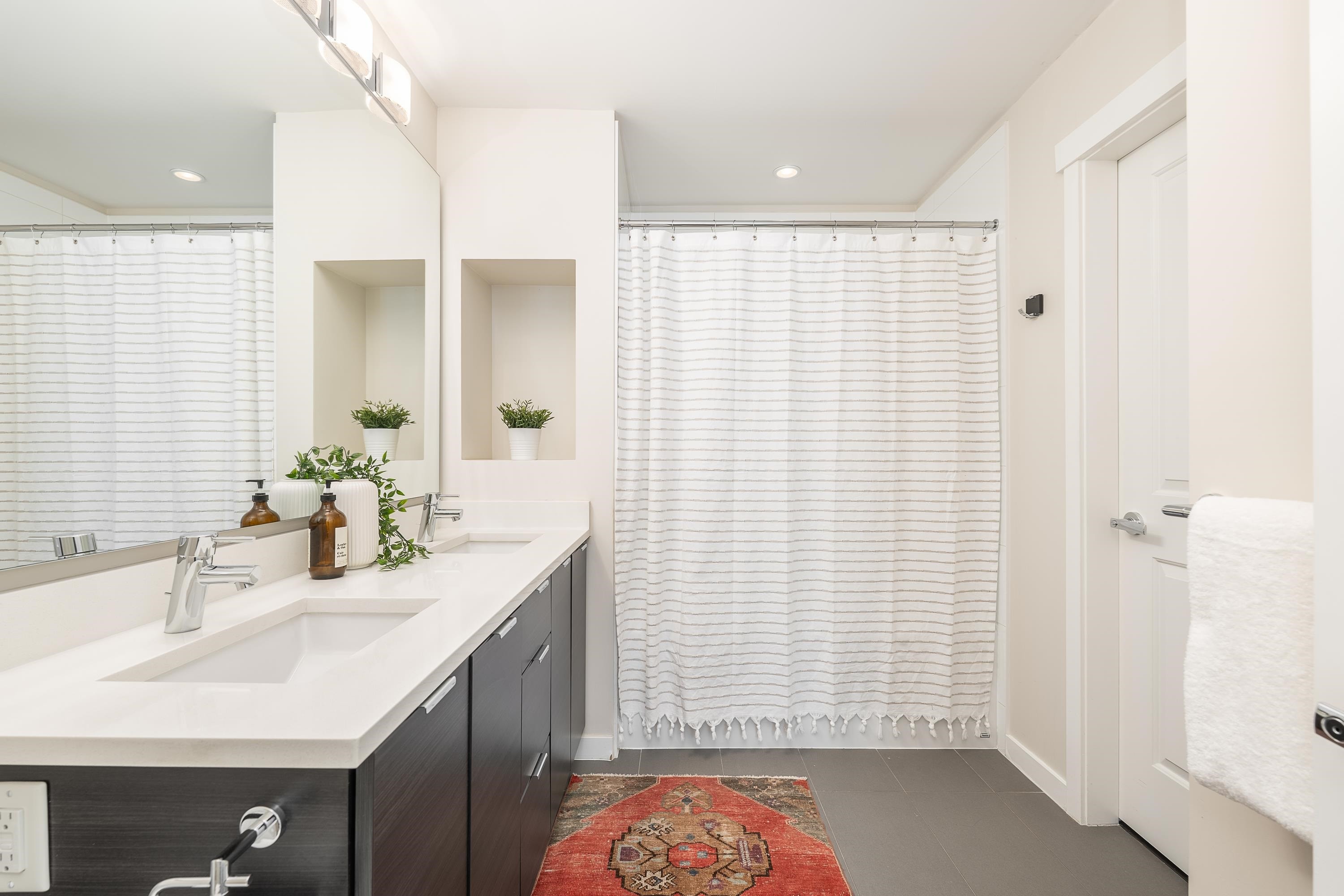 









2665


Mountain

Highway, 517,
North Vancouver,




BC
V7J 0A8

