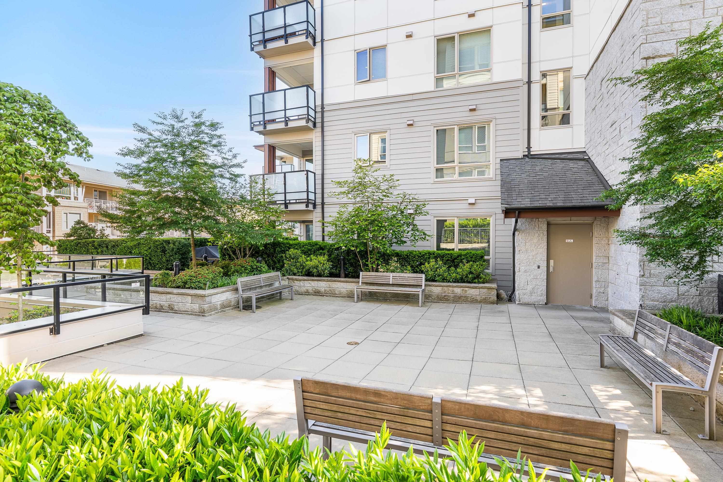 









2665


Mountain

Highway, 517,
North Vancouver,




BC
V7J 0A8


