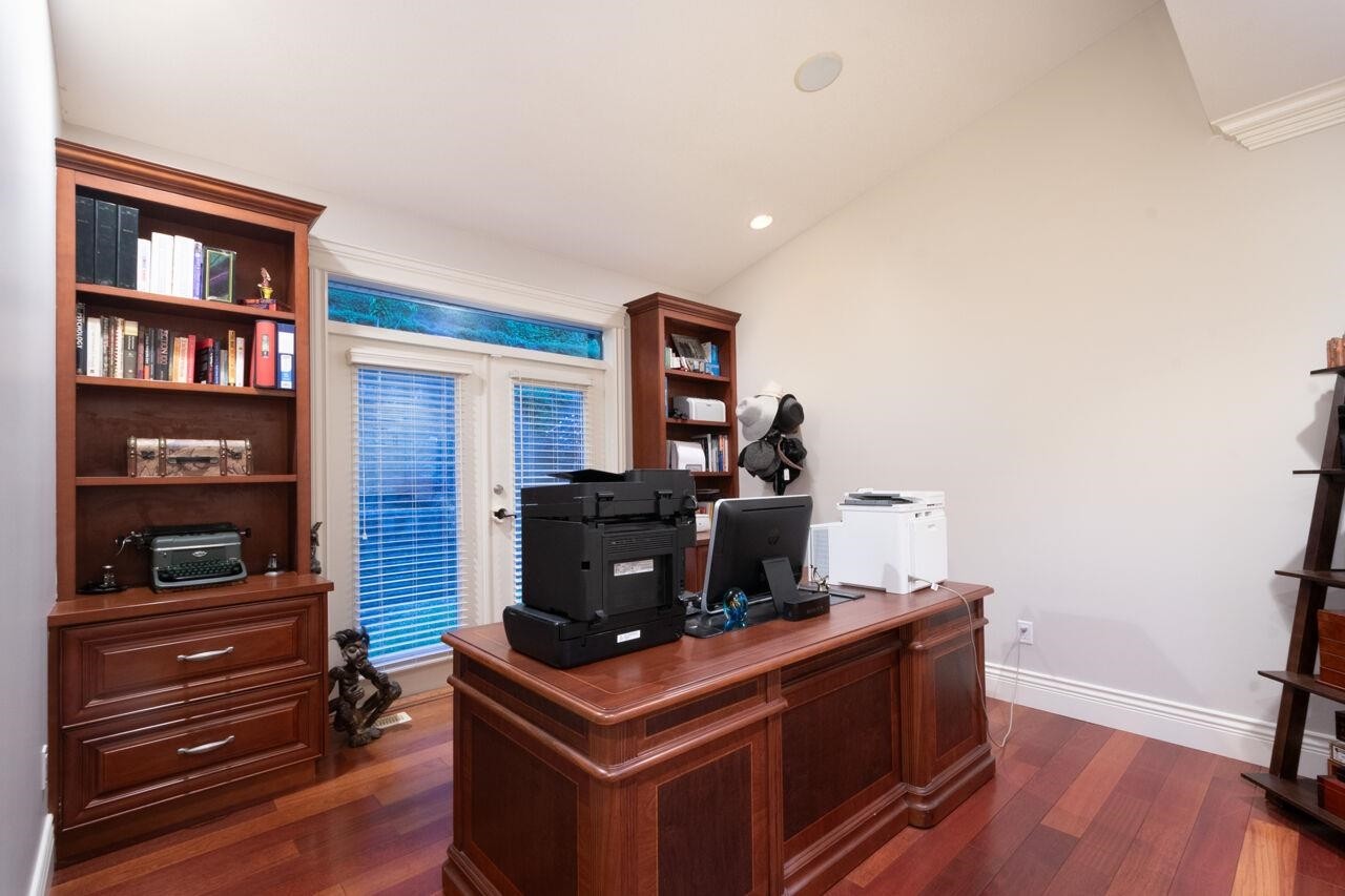 









3732


Marine

Avenue,
Belcarra,




BC
V3H 4R8

