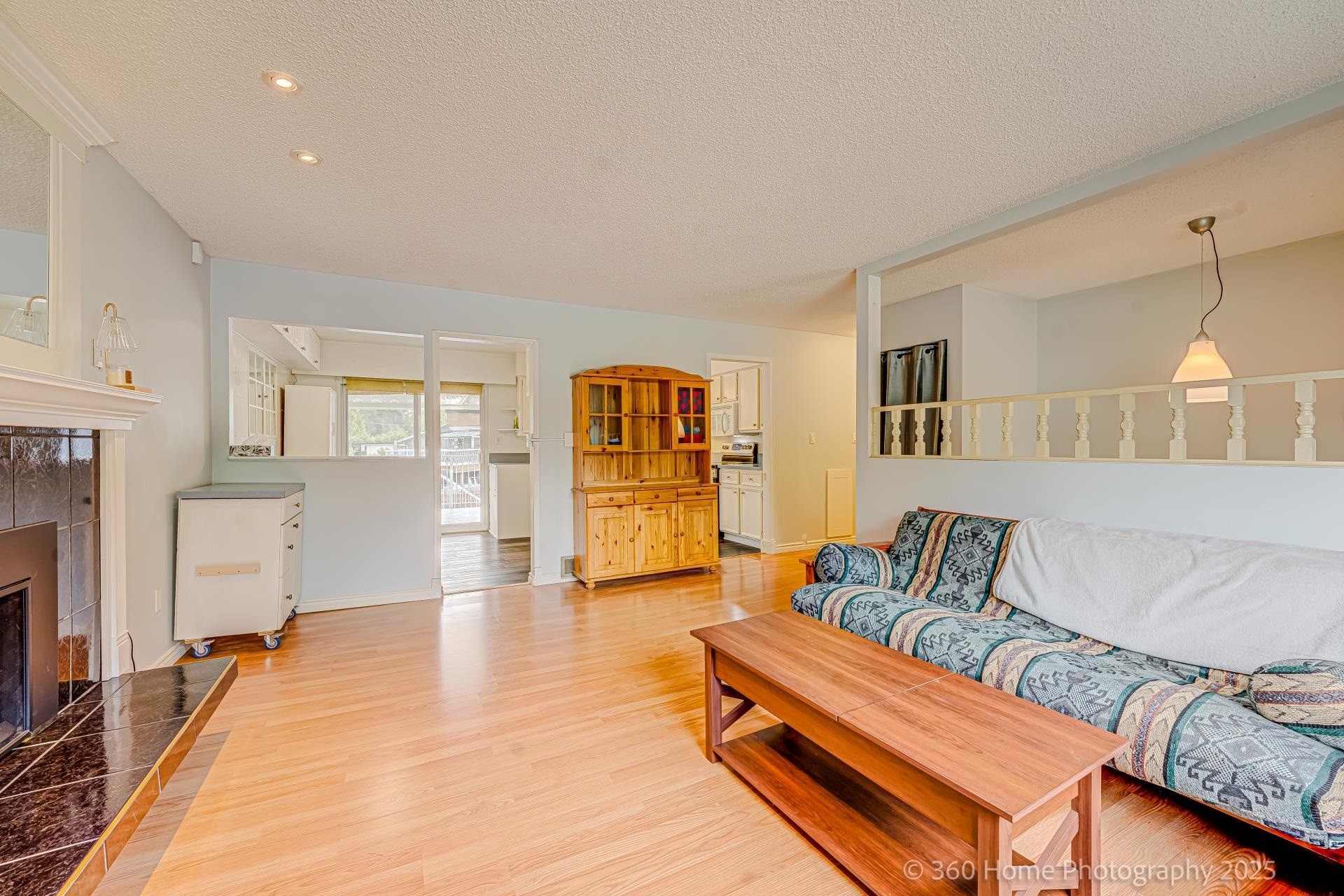 









3958


Coast Meridian

Road,
Port Coquitlam,




BC
V3B 3P4


