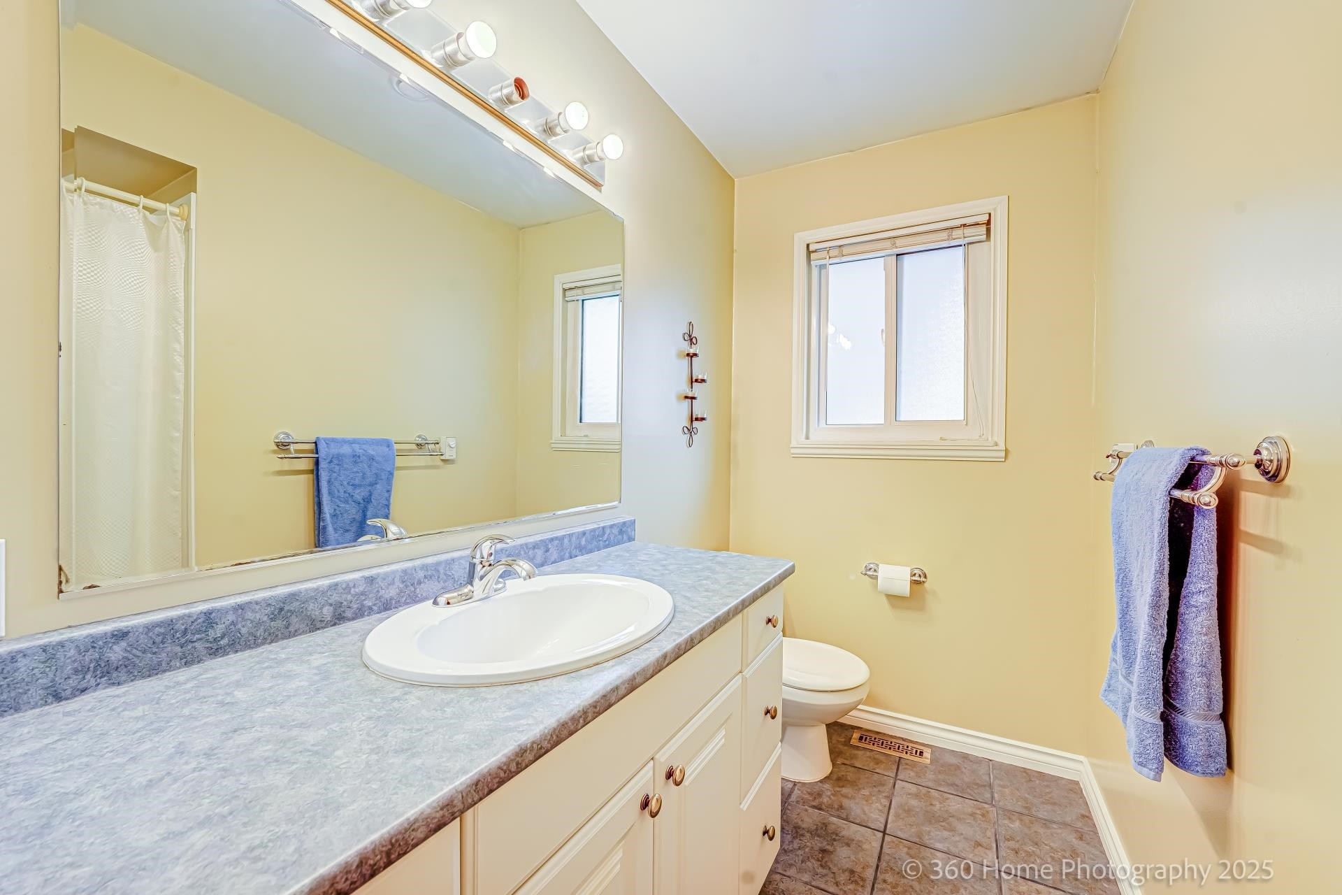 









3958


Coast Meridian

Road,
Port Coquitlam,




BC
V3B 3P4

