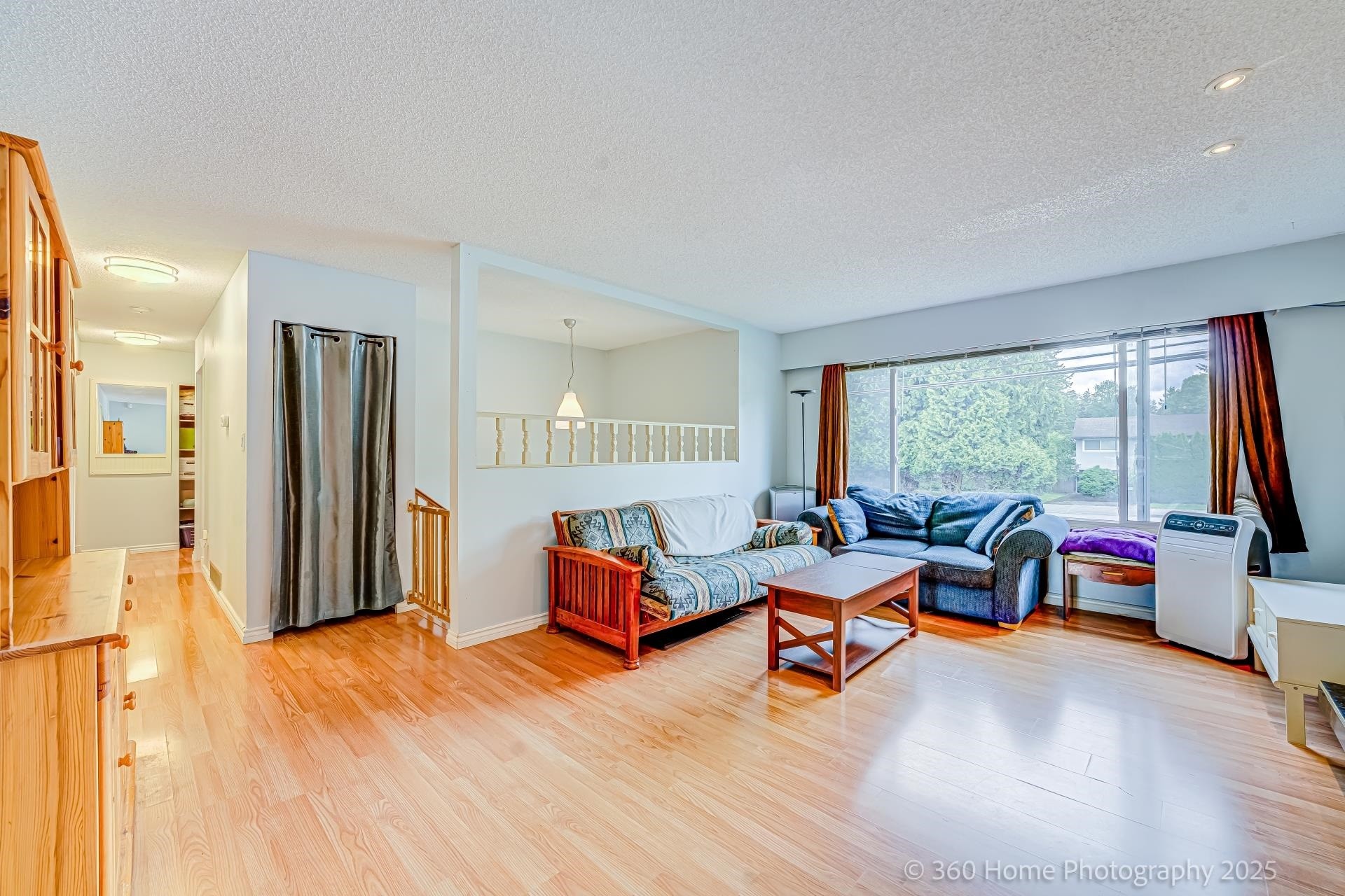 









3958


Coast Meridian

Road,
Port Coquitlam,




BC
V3B 3P4

