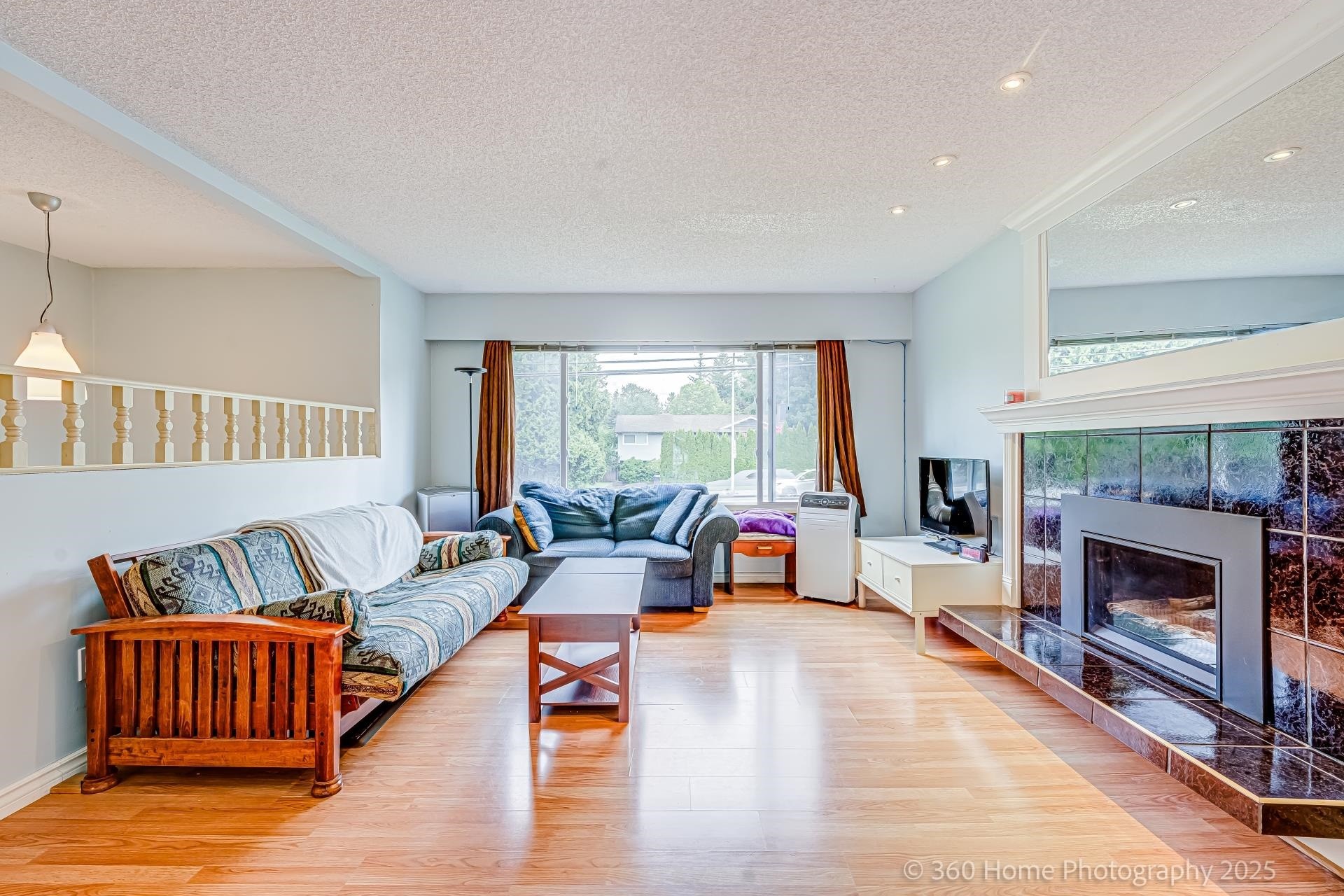 









3958


Coast Meridian

Road,
Port Coquitlam,




BC
V3B 3P4

