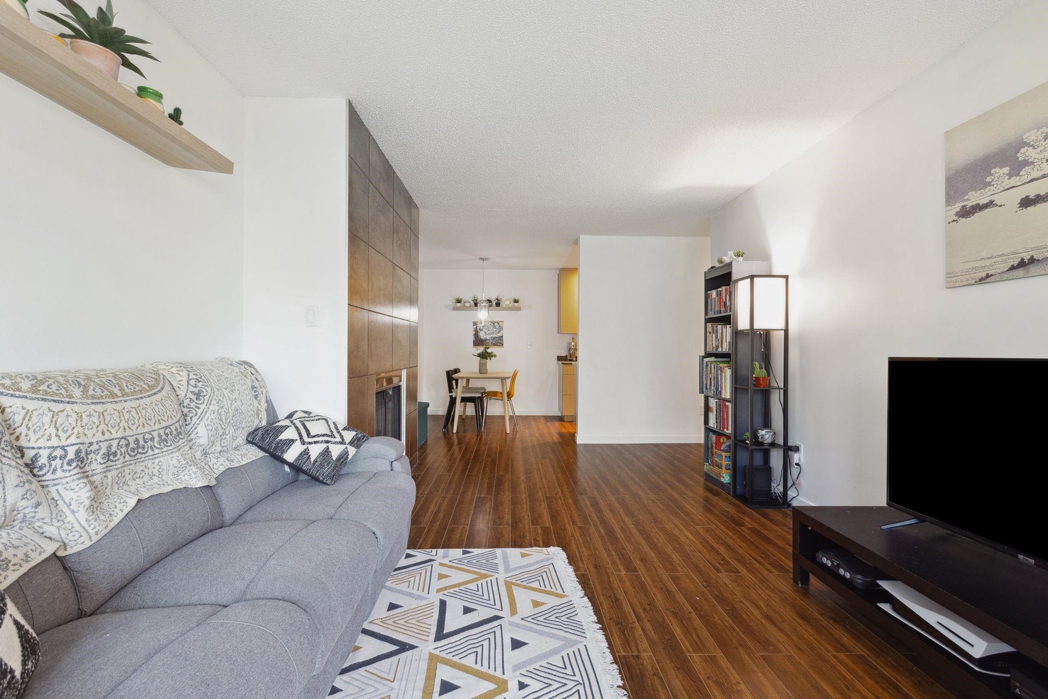 









1155


Ross

Road, 204,
North Vancouver,




BC
V7K 1C6

