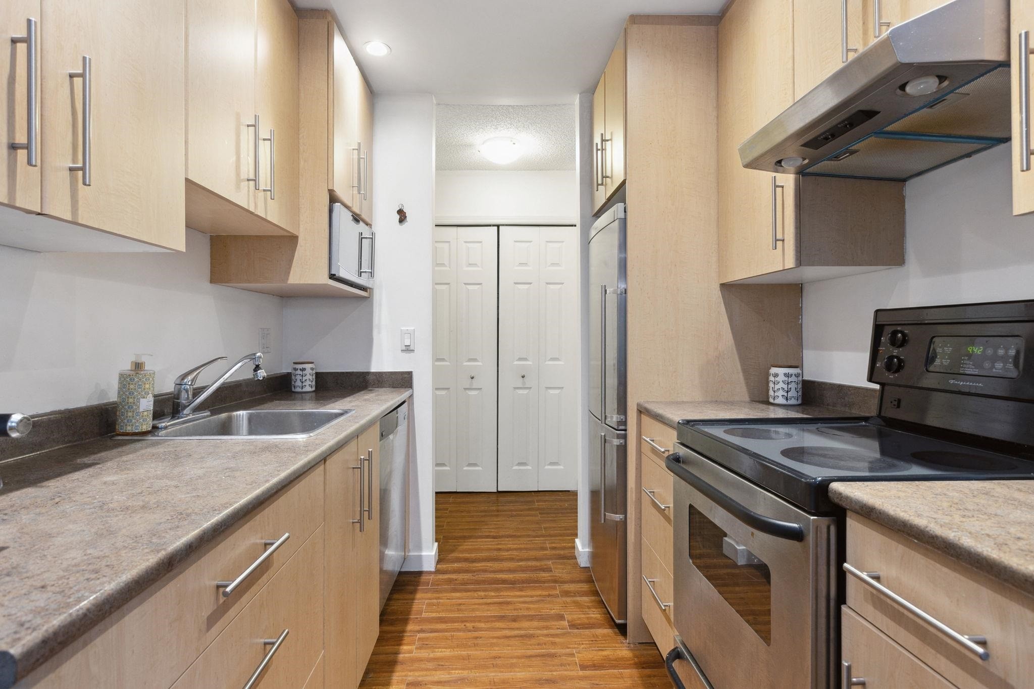 









1155


Ross

Road, 204,
North Vancouver,




BC
V7K 1C6

