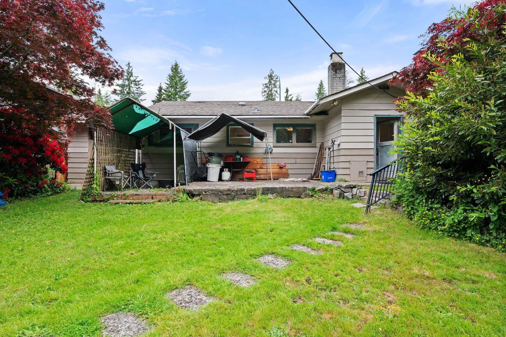 









765


Lynn Valley

Road,
North Vancouver,




BC
V7J 1Z5

