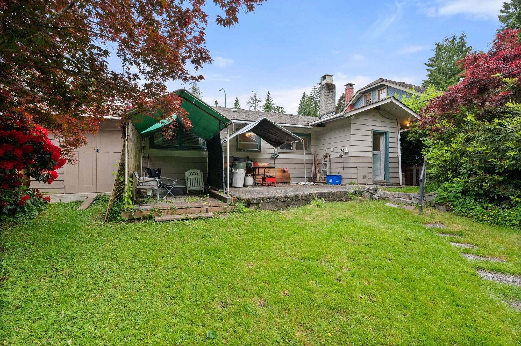 









765


Lynn Valley

Road,
North Vancouver,




BC
V7J 1Z5

