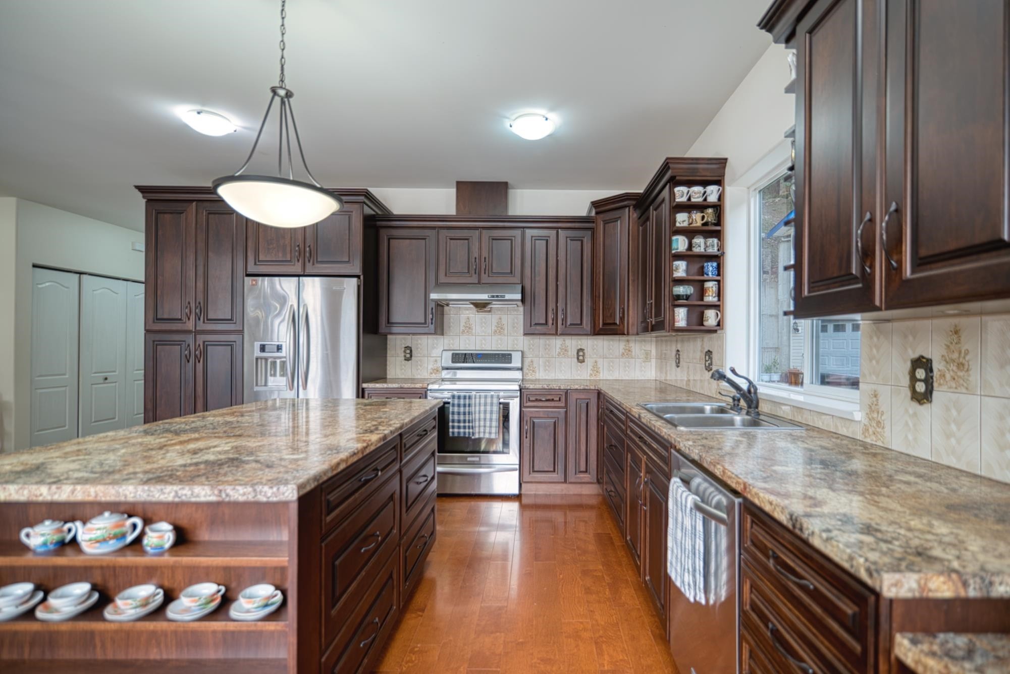 









5338


Daniel

Road,
Garden Bay,




BC
V0N 1S1

