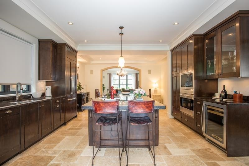 









1134


Montroyal

Boulevard,
North Vancouver,




BC
V7R 2H7

