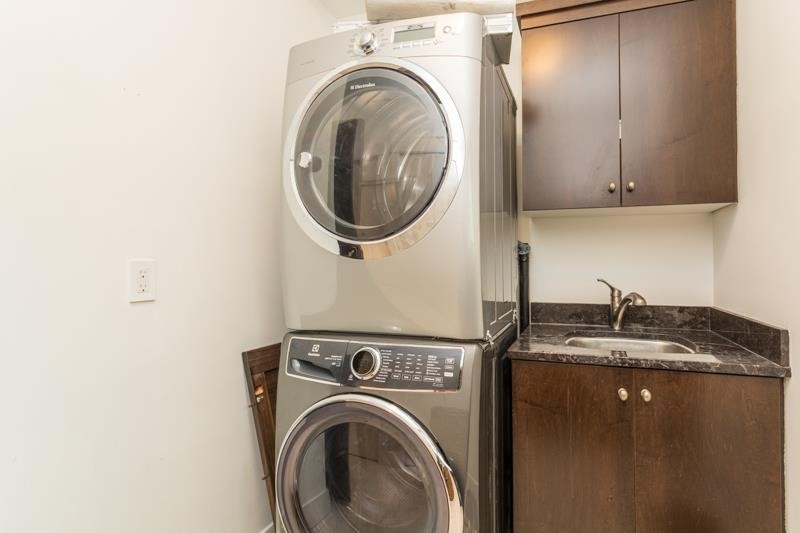 









1134


Montroyal

Boulevard,
North Vancouver,




BC
V7R 2H7

