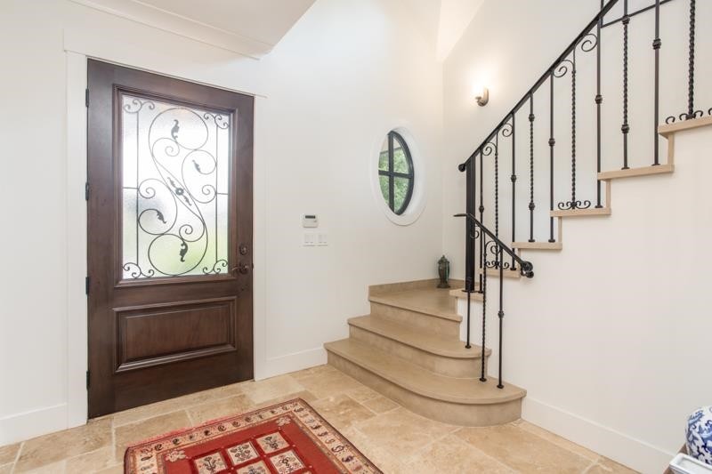 









1134


Montroyal

Boulevard,
North Vancouver,




BC
V7R 2H7

