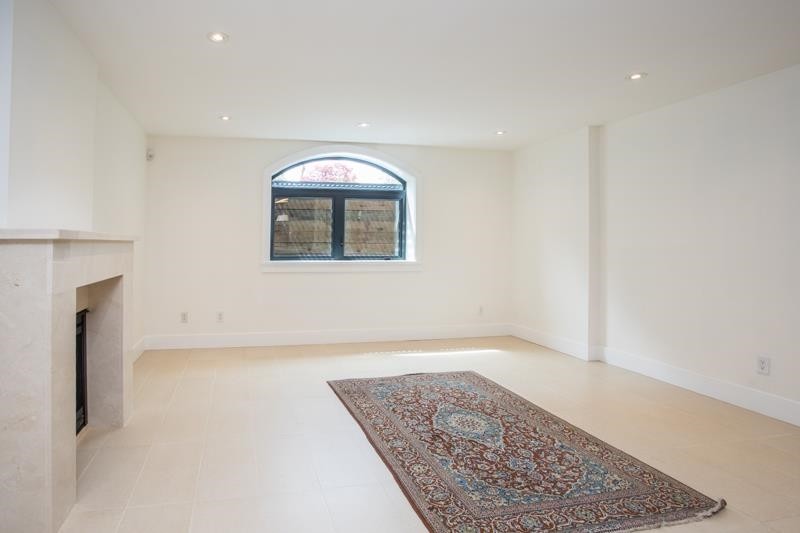 









1134


Montroyal

Boulevard,
North Vancouver,




BC
V7R 2H7

