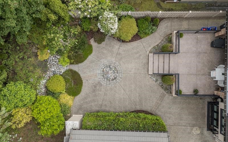 









1134


Montroyal

Boulevard,
North Vancouver,




BC
V7R 2H7

