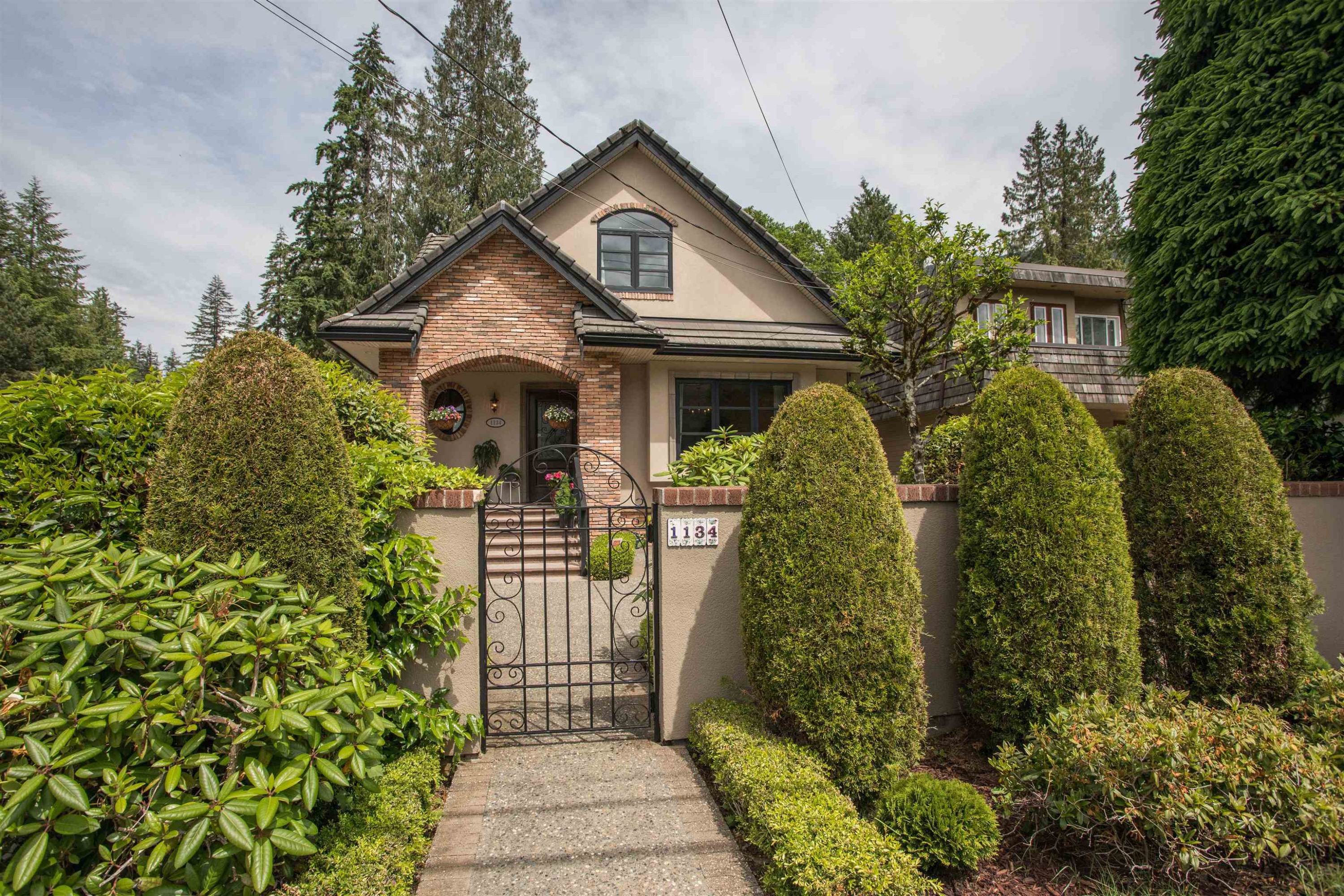









1134


Montroyal

Boulevard,
North Vancouver,




BC
V7R 2H7

