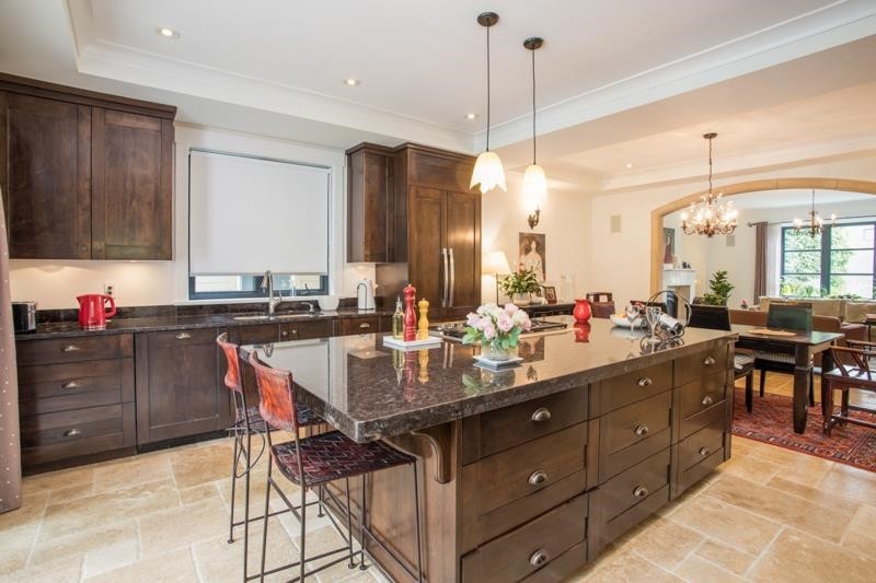 









1134


Montroyal

Boulevard,
North Vancouver,




BC
V7R 2H7

