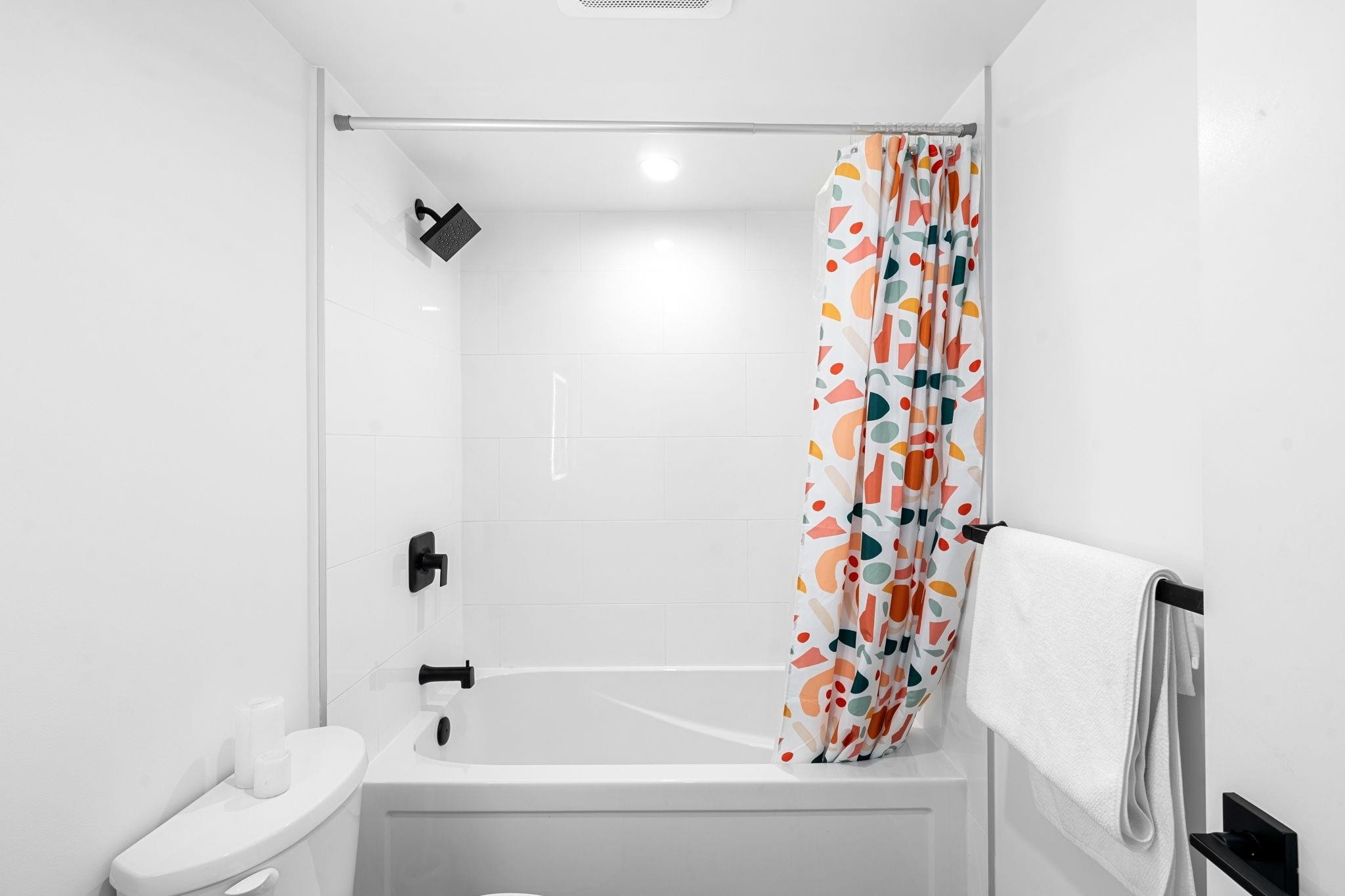 









1545


2nd

Avenue East, 203,
Vancouver,




BC
V5N 1C8

