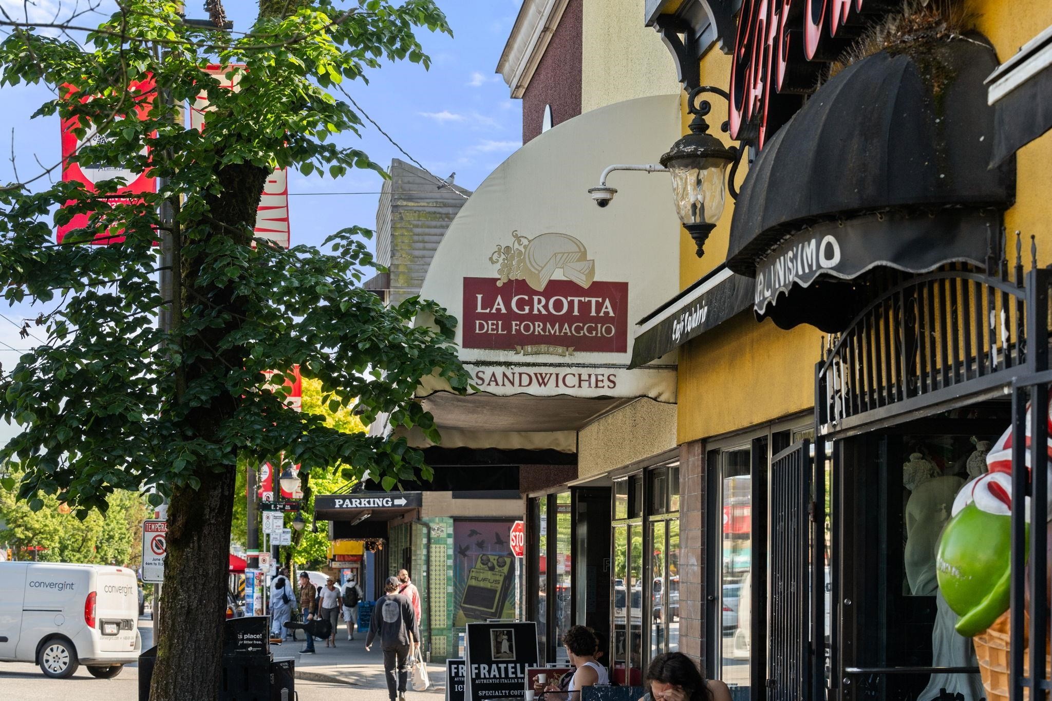 









1545


2nd

Avenue East, 203,
Vancouver,




BC
V5N 1C8

