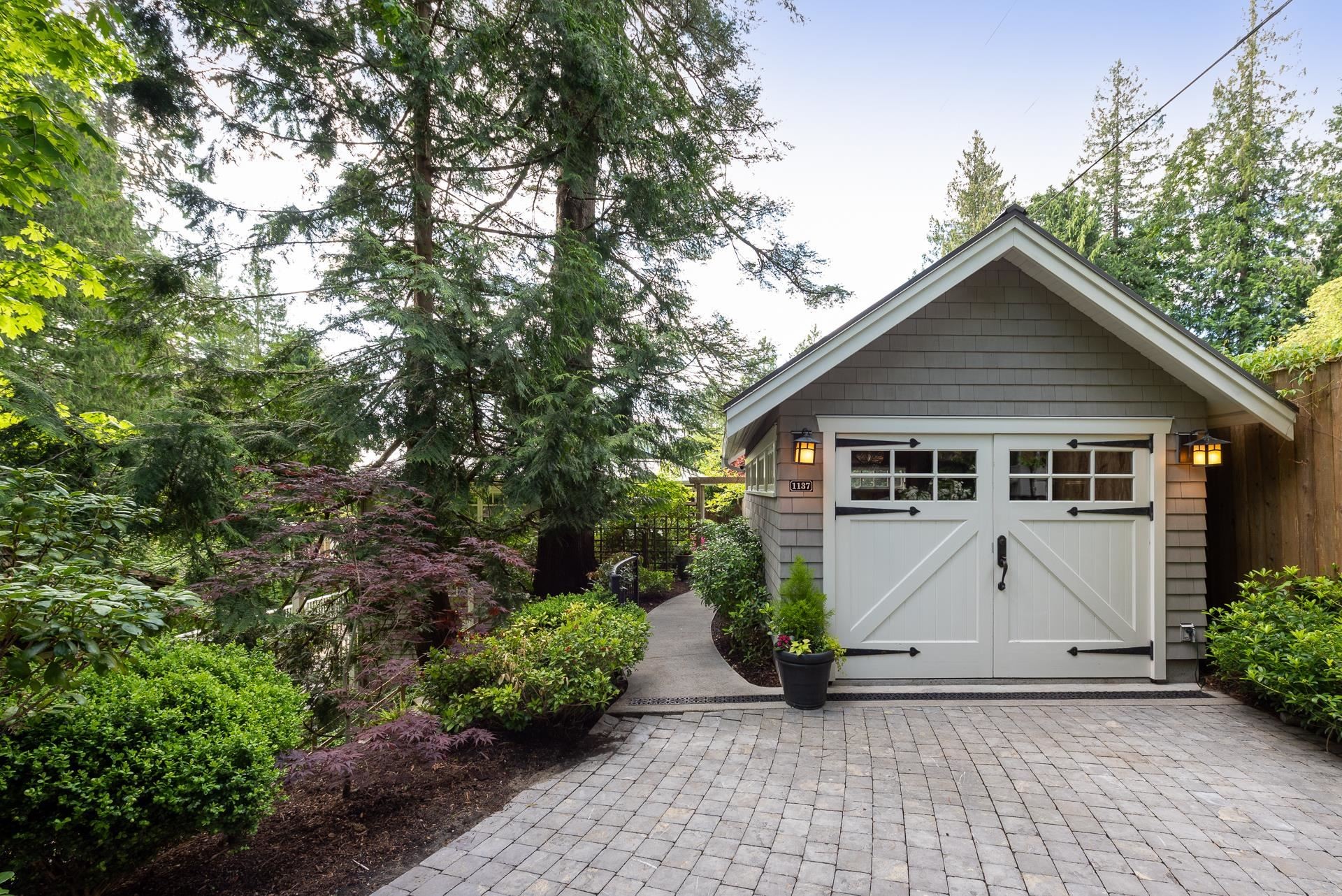 









1137


Miller

Road,
Bowen Island,




BC
V0N 1G1

