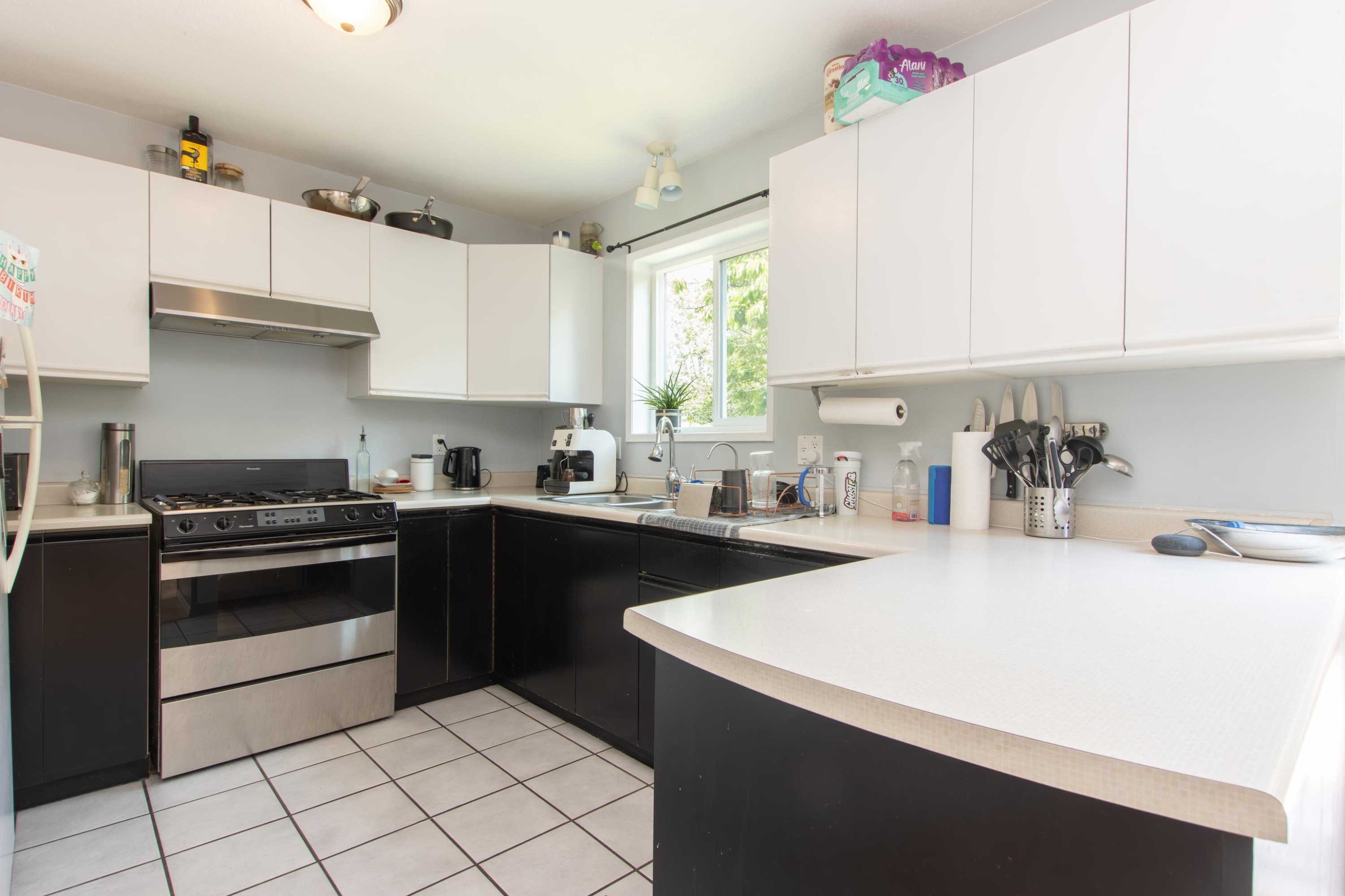 









39710


Government

Road,
Squamish,




BC
V8B 0A5

