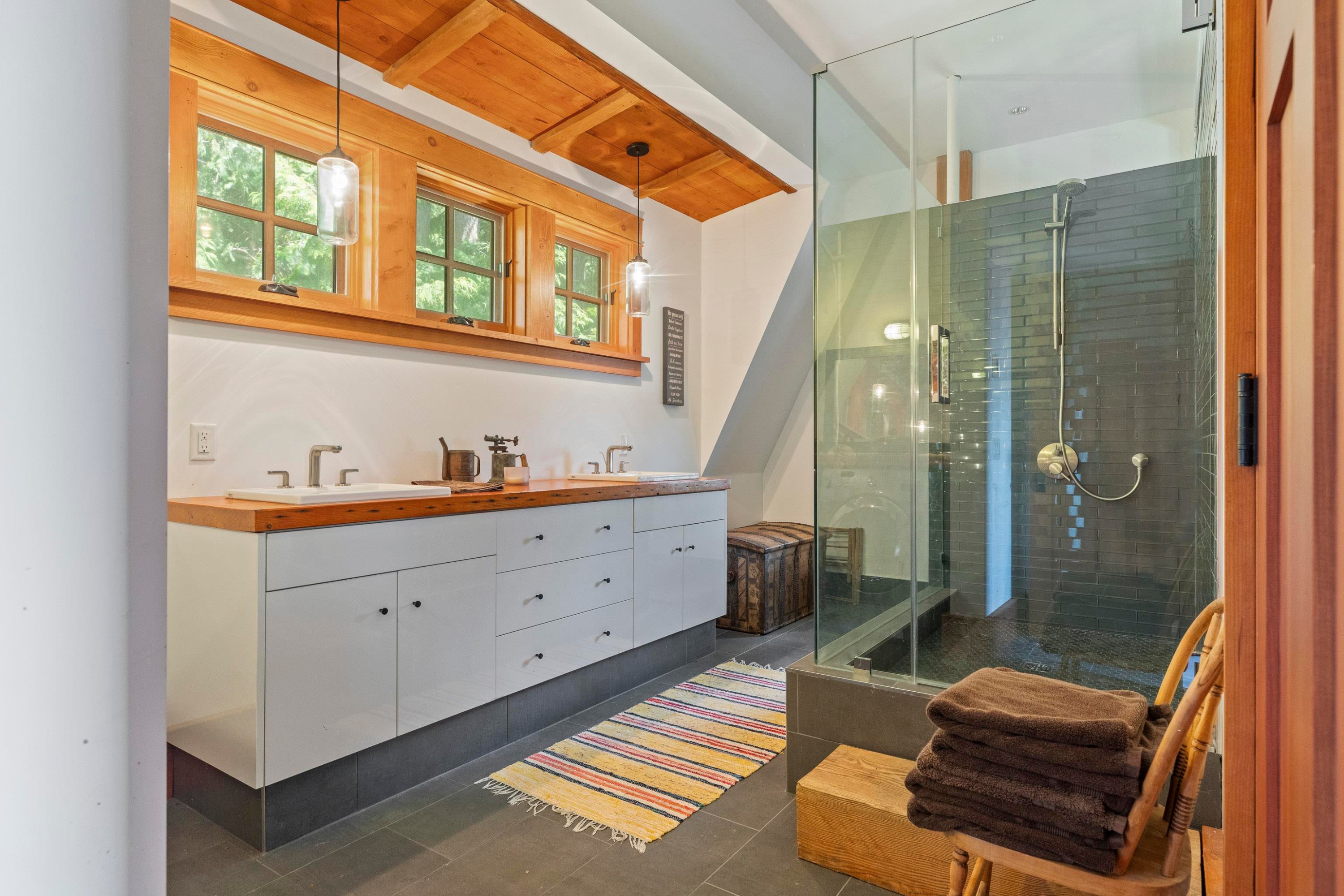 









329


Esplanade

Road,
Keats Island,




BC
V0N 1G2

