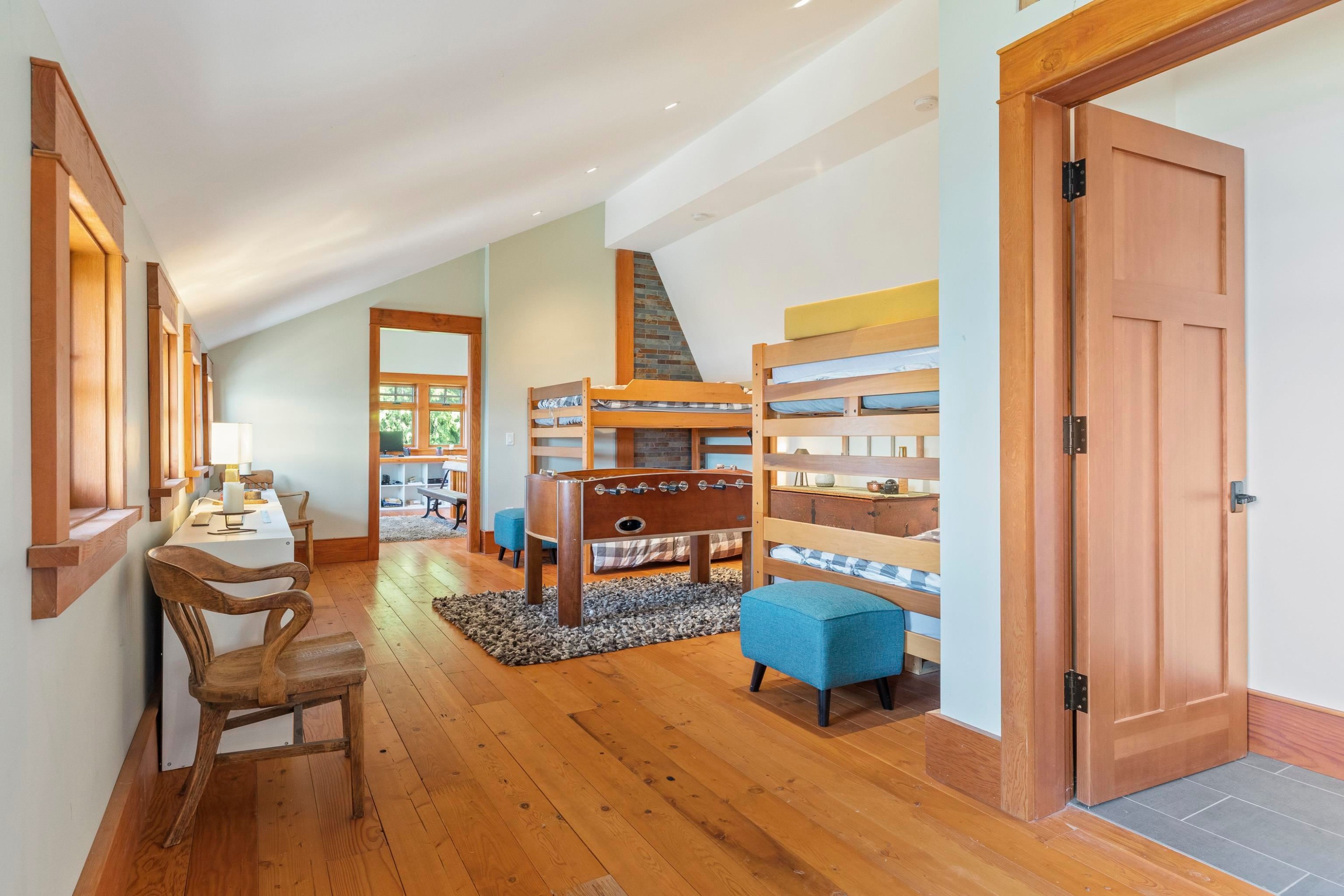 









329


Esplanade

Road,
Keats Island,




BC
V0N 1G2

