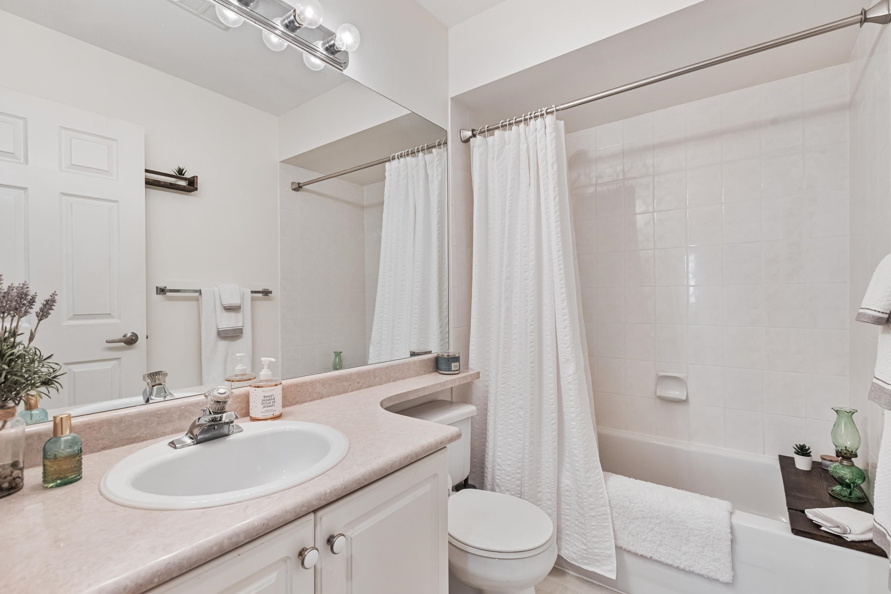 









19121


Ford

Road, 308,
Pitt Meadows,




BC
V3Y 2N2

