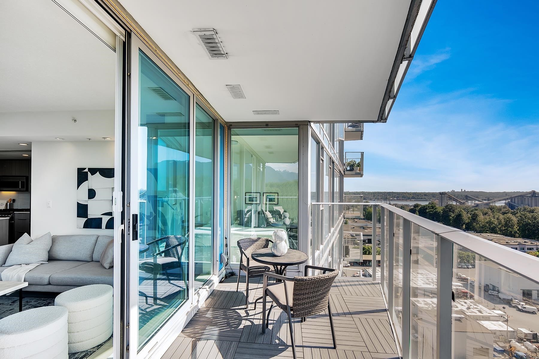 









1401


Hunter

Street, 1607,
North Vancouver,




BC
V7J 0E2

