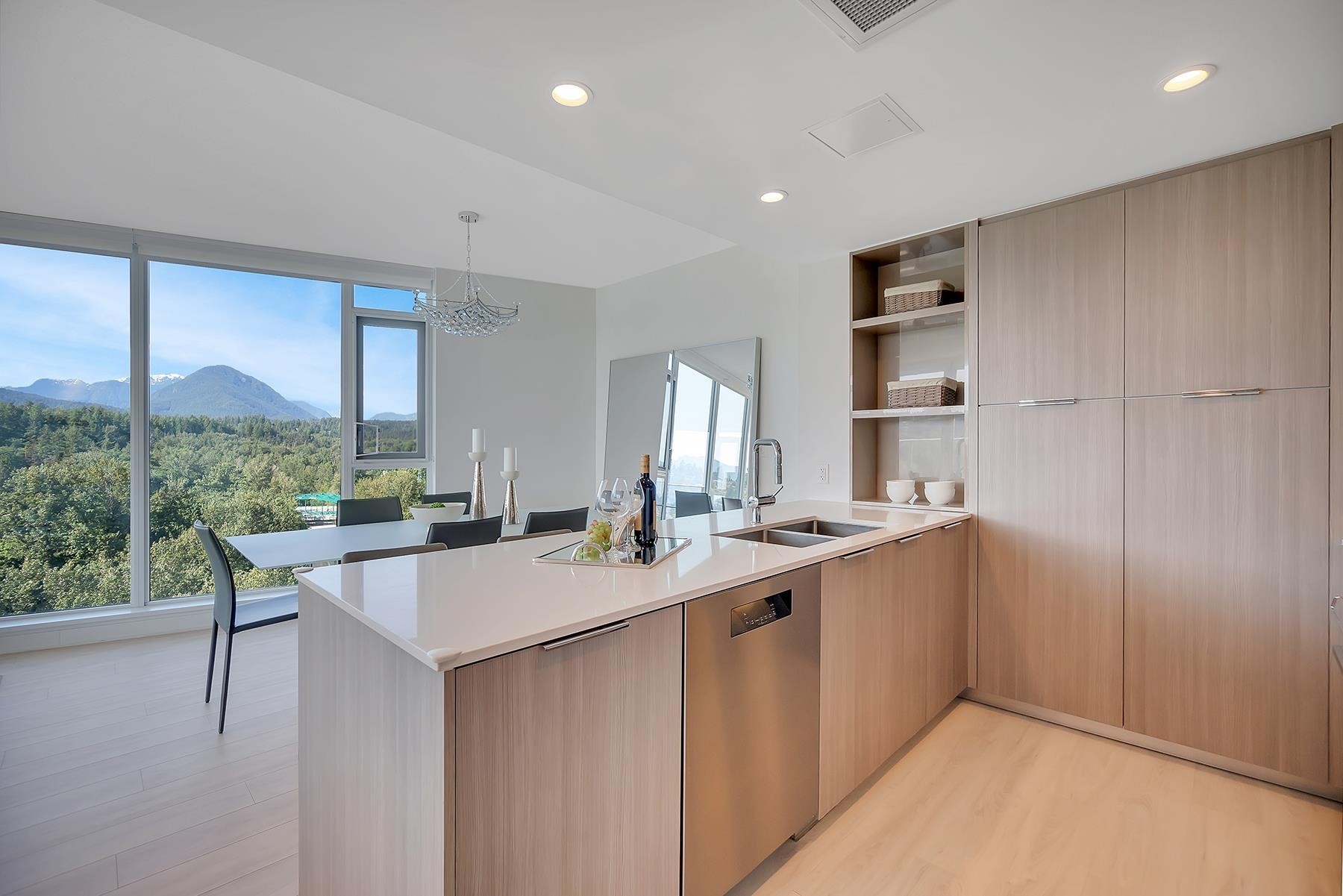 









1401


Hunter

Street, 1607,
North Vancouver,




BC
V7J 0E2

