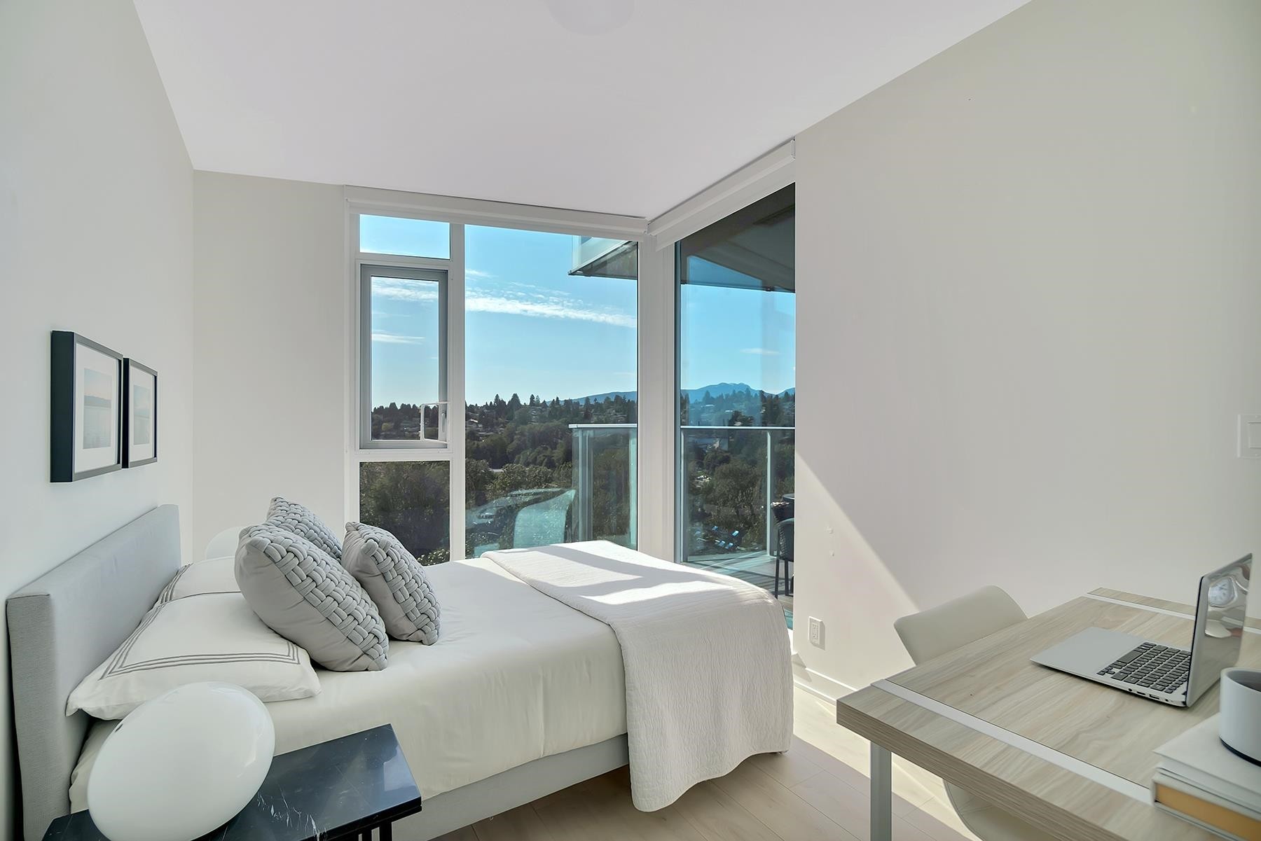 









1401


Hunter

Street, 1607,
North Vancouver,




BC
V7J 0E2


