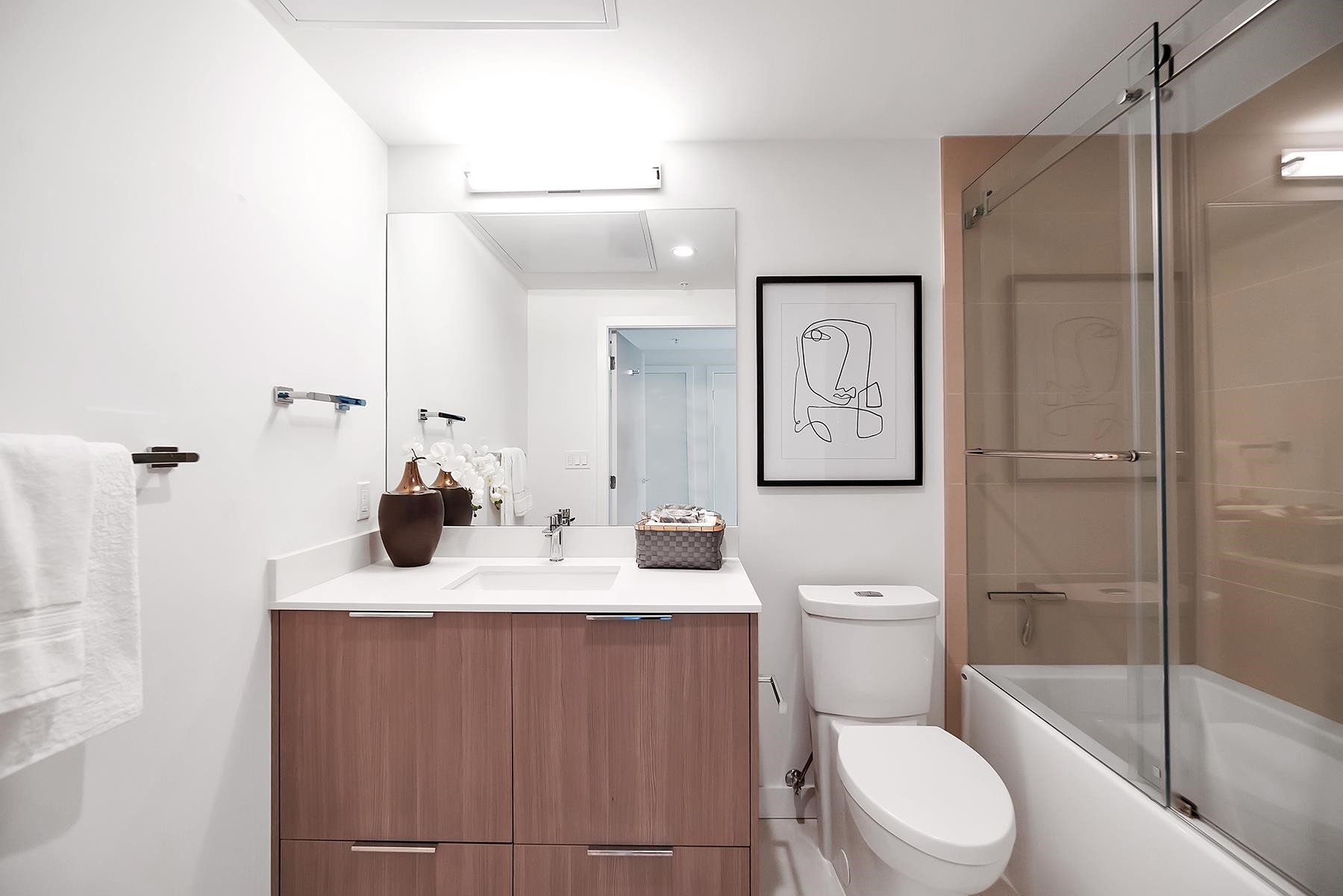 









1401


Hunter

Street, 1607,
North Vancouver,




BC
V7J 0E2


