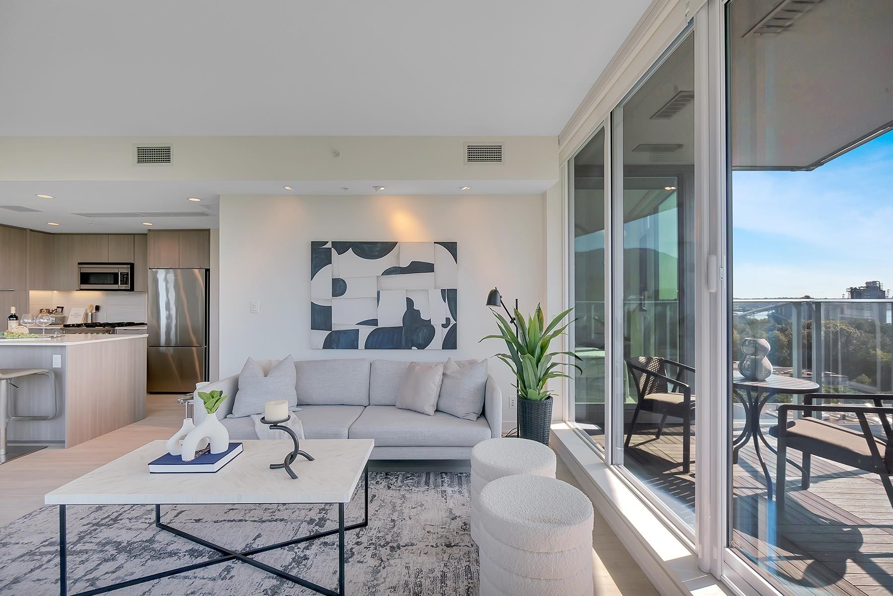 









1401


Hunter

Street, 1607,
North Vancouver,




BC
V7J 0E2

