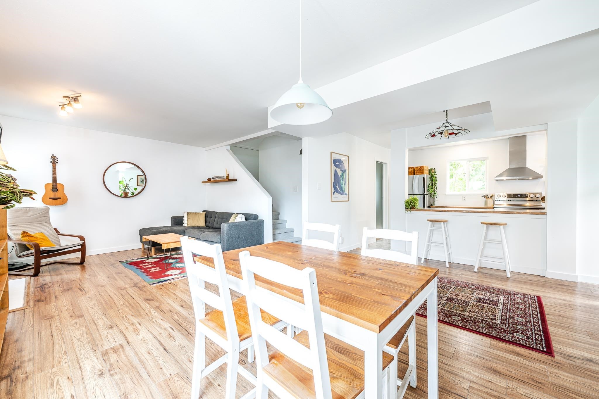 









41449


Government

Road, 28,
Squamish,




BC
V8B 0G4

