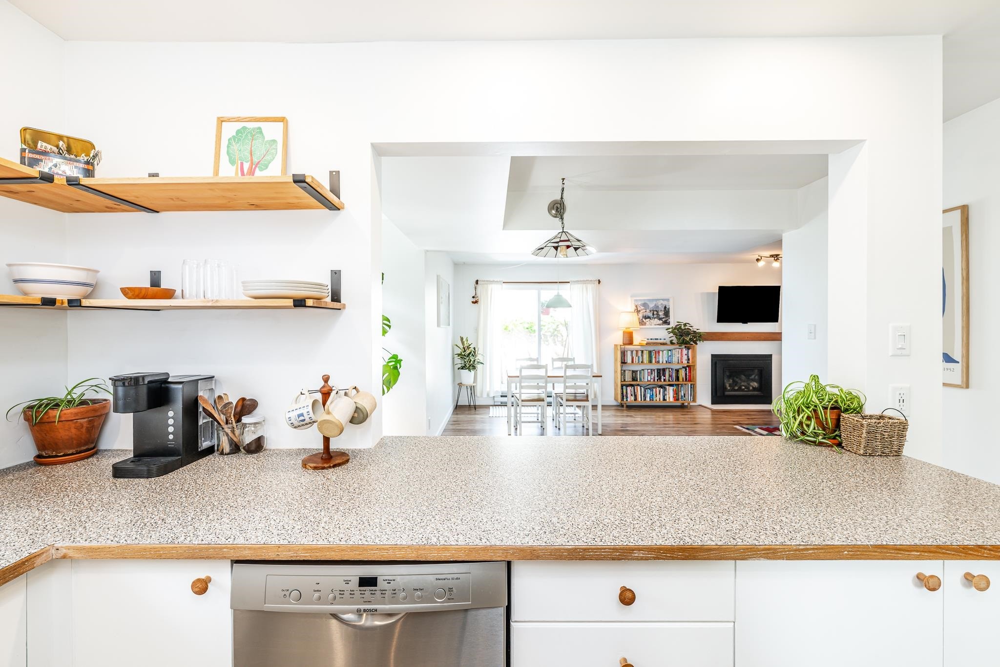 









41449


Government

Road, 28,
Squamish,




BC
V8B 0G4

