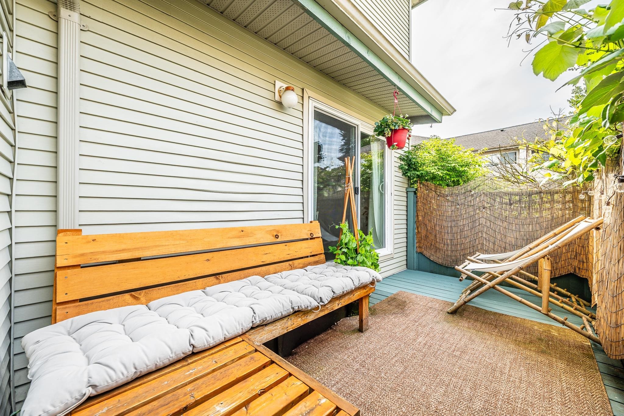 









41449


Government

Road, 28,
Squamish,




BC
V8B 0G4

