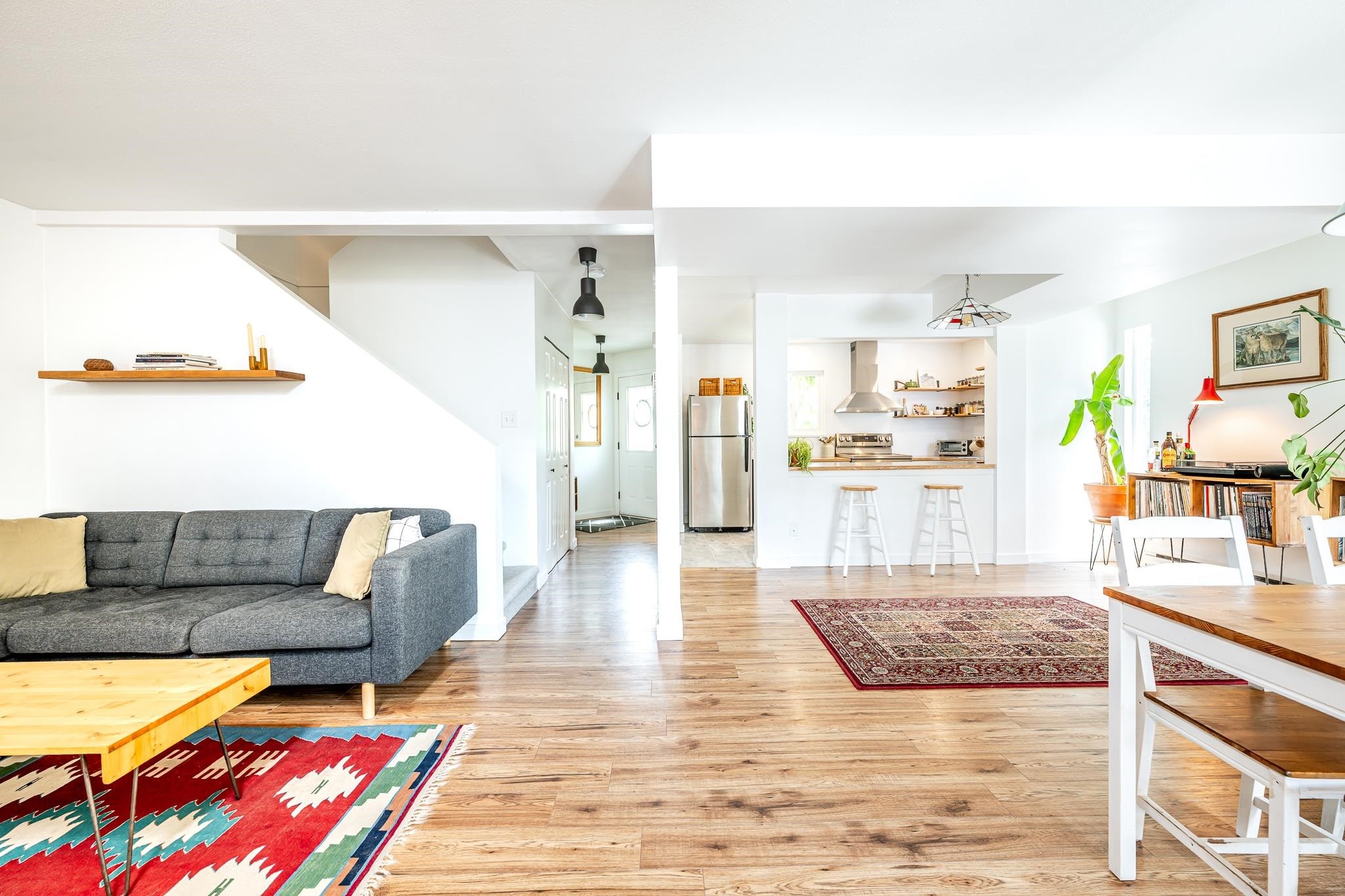 









41449


Government

Road, 28,
Squamish,




BC
V8B 0G4

