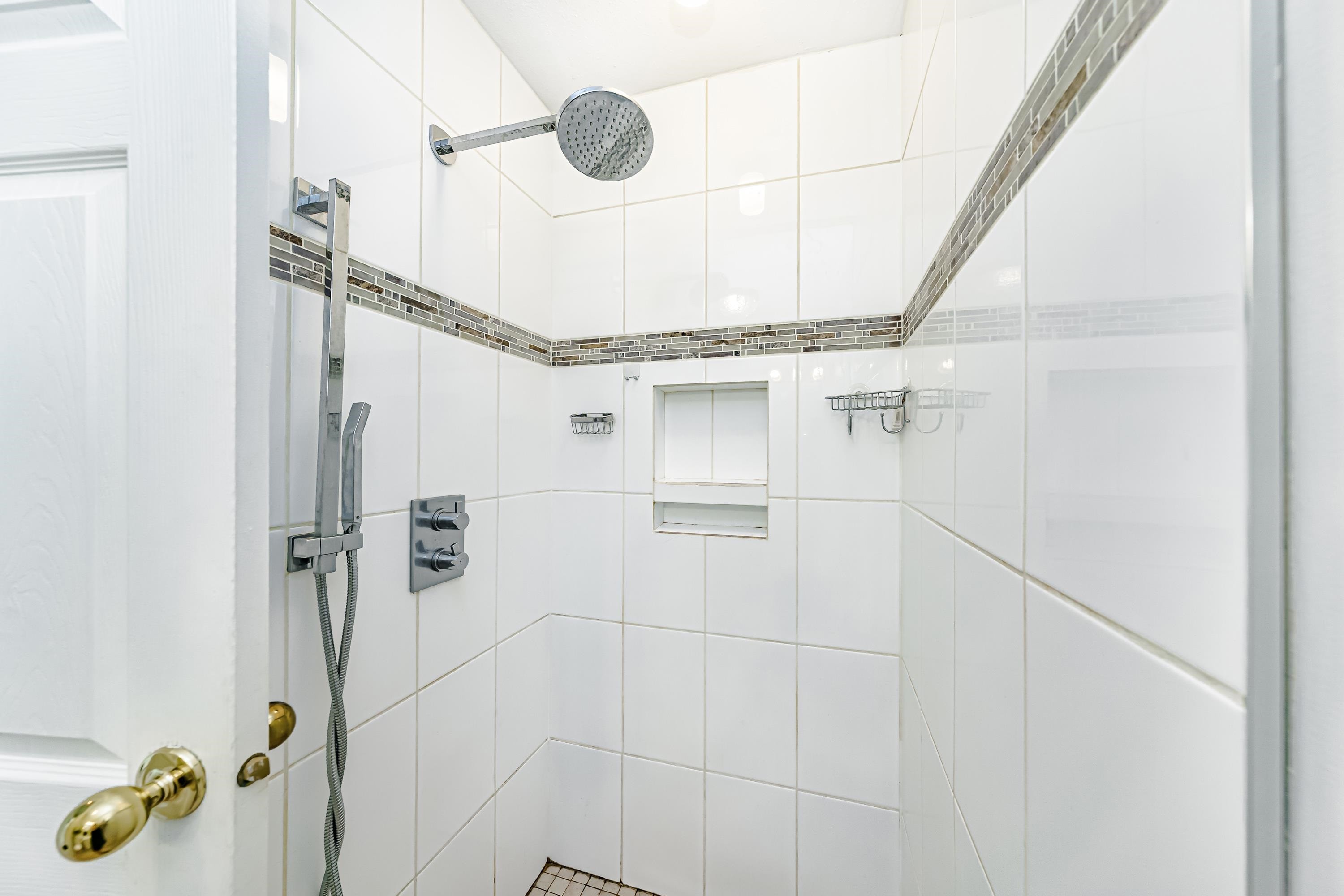 









1472


Village Green

Wynd,
Tsawwassen,




BC
V4L 2K4

