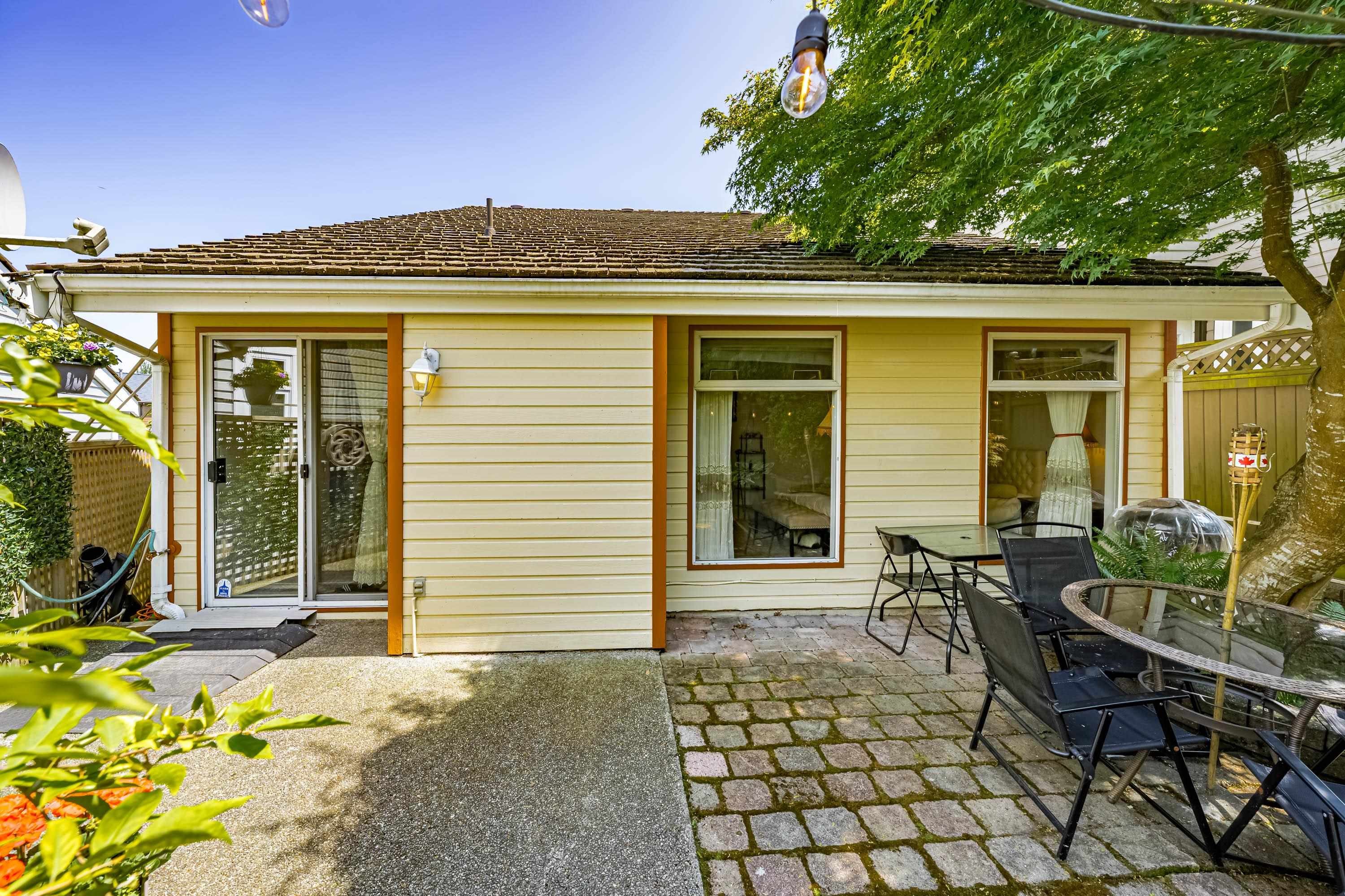 









1472


Village Green

Wynd,
Tsawwassen,




BC
V4L 2K4

