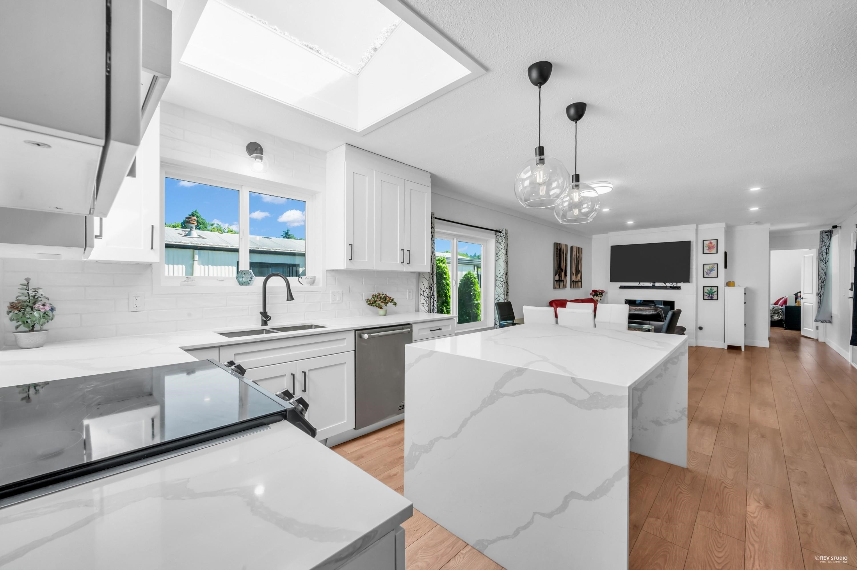 









145


King Edward

Street, 4,
Coquitlam,




BC
V3K 6K9

