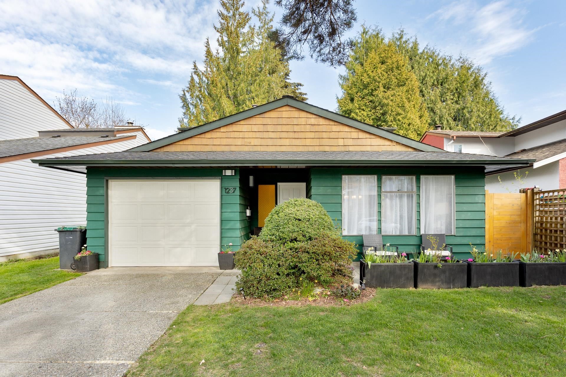 









1237


Nestor

Street,
Coquitlam,




BC
V3E 1H4

