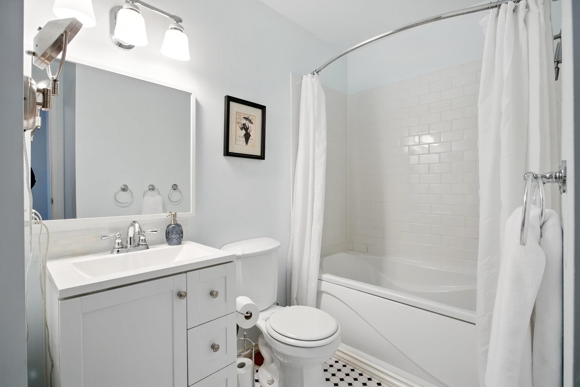 









1237


Nestor

Street,
Coquitlam,




BC
V3E 1H4

