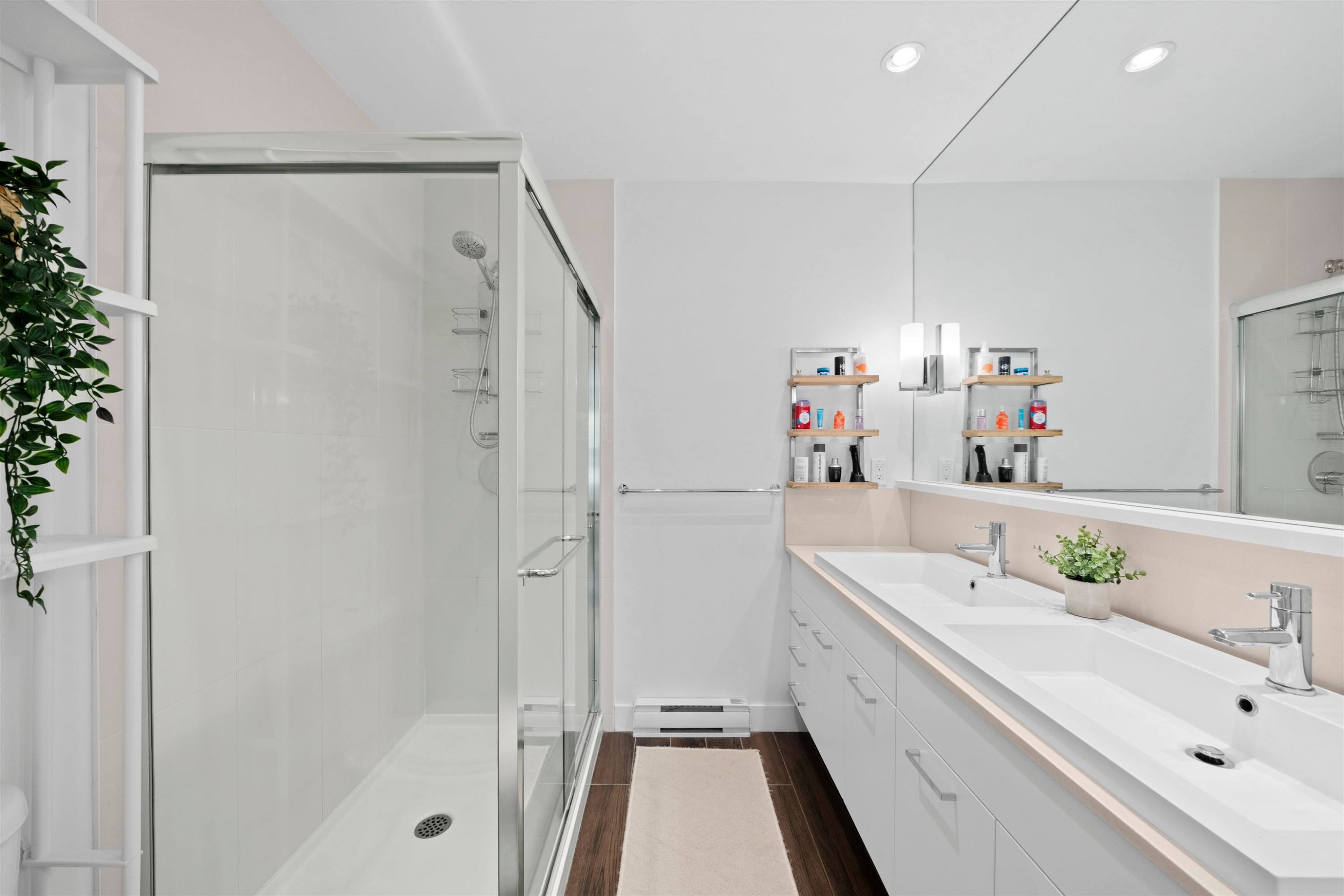 









3395


Galloway

Avenue, 3,
Coquitlam,




BC
V3E 0H2

