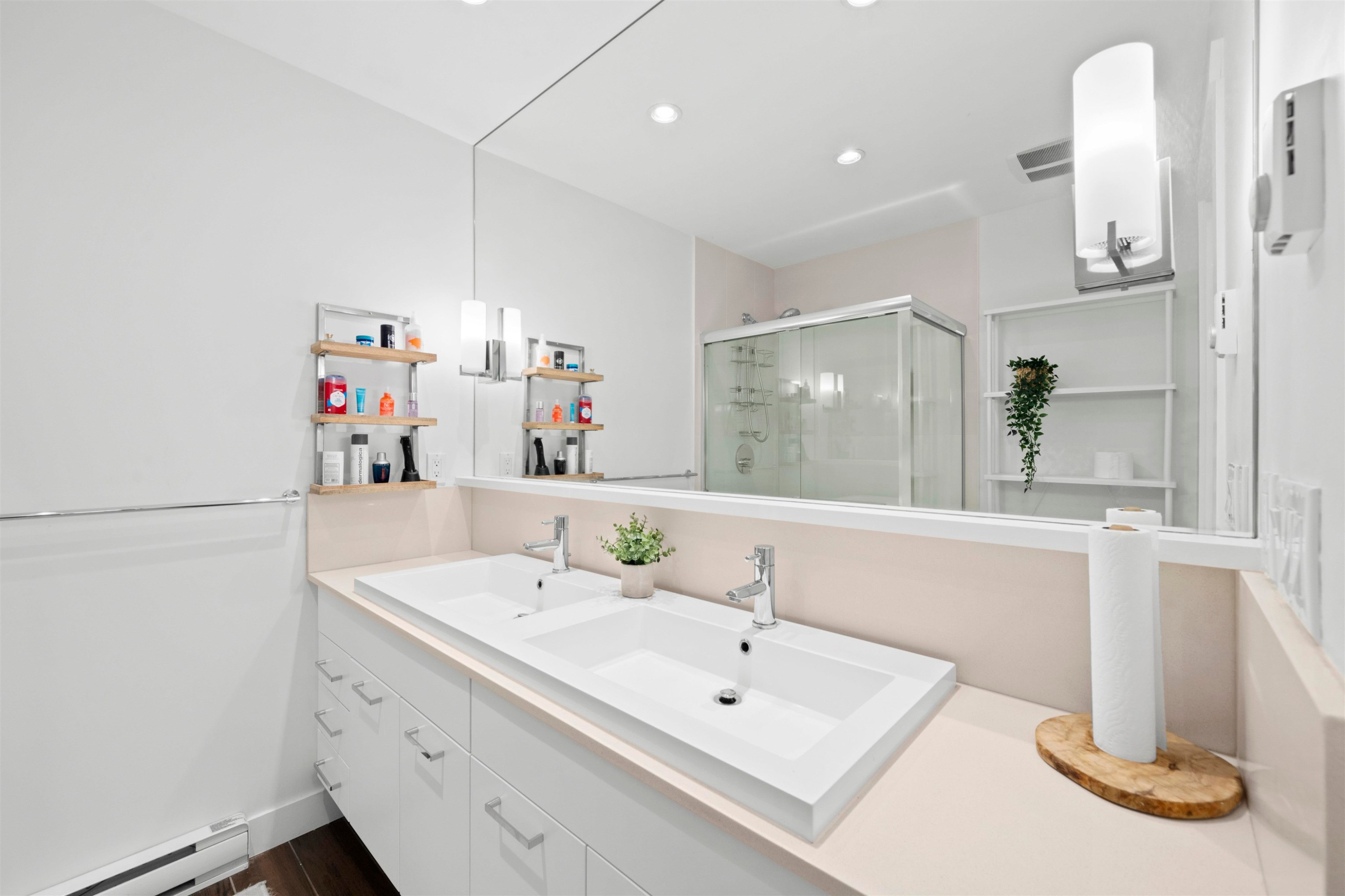 









3395


Galloway

Avenue, 3,
Coquitlam,




BC
V3E 0H2

